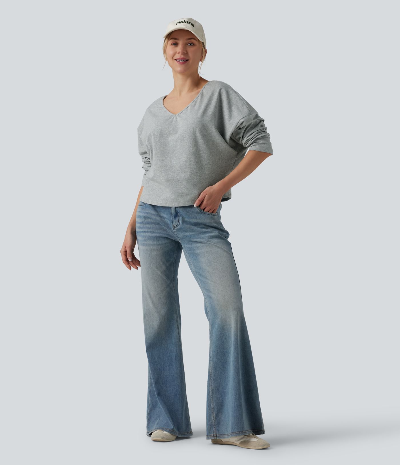 Halara Cotton Jersey - Lässiges, schulterfreies T-Shirt aus Baumwolle mit V-Ausschnitt und langen Ärmeln