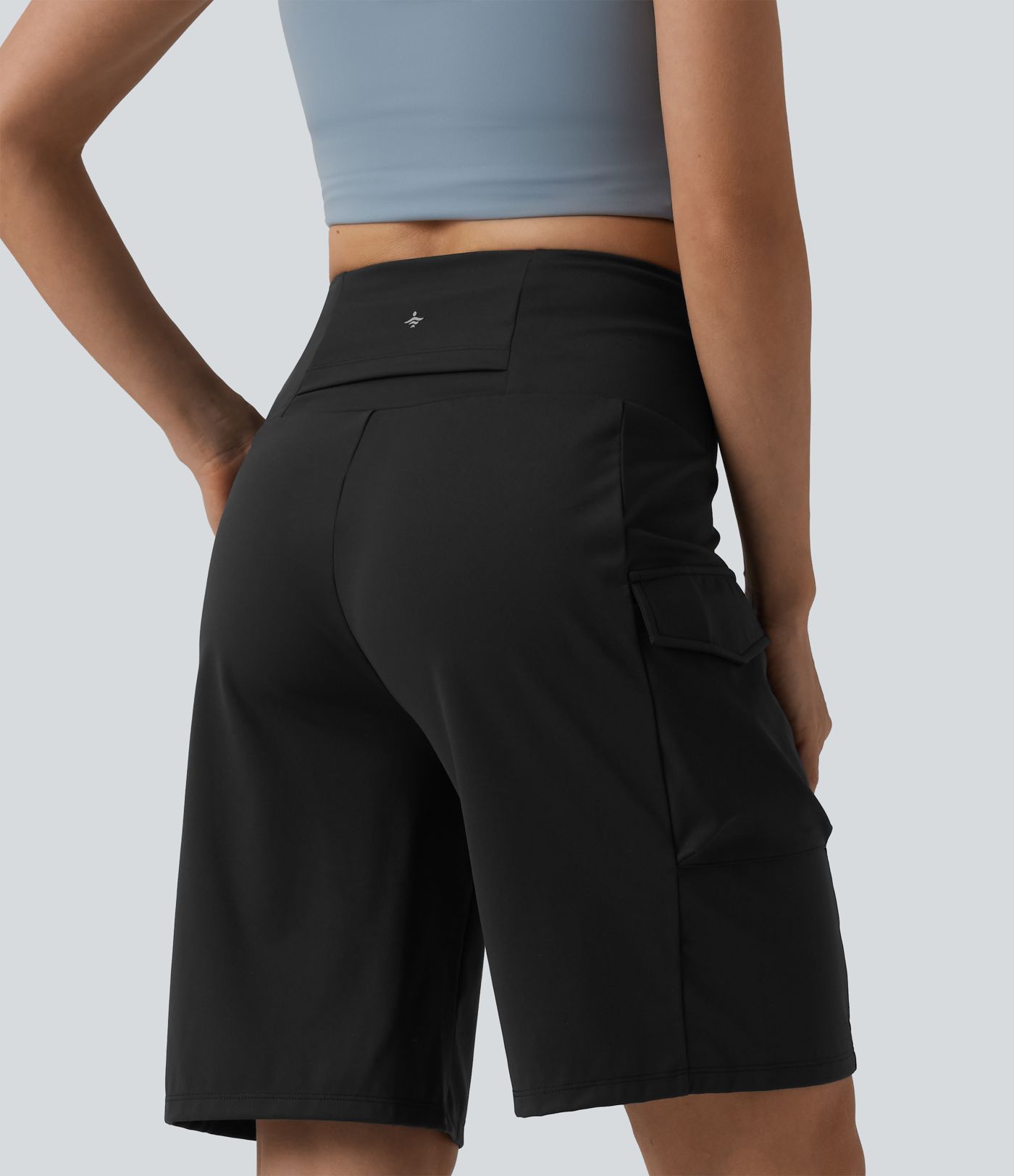 Mid Rise Cargo Yoga Baggy Shorts with Pockets