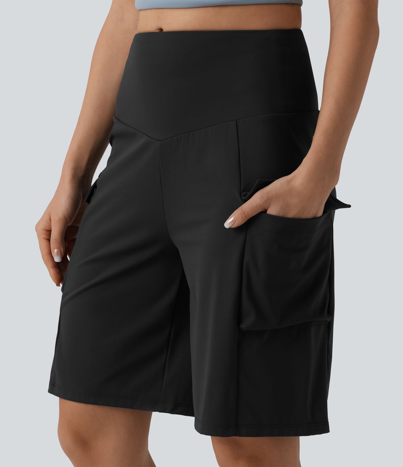 Mid Rise Cargo Yoga Baggy Shorts with Pockets