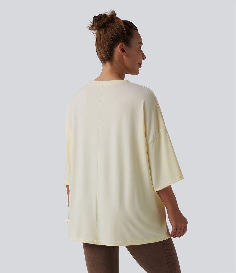 Round Neck Casual T-Shirt with Pocket