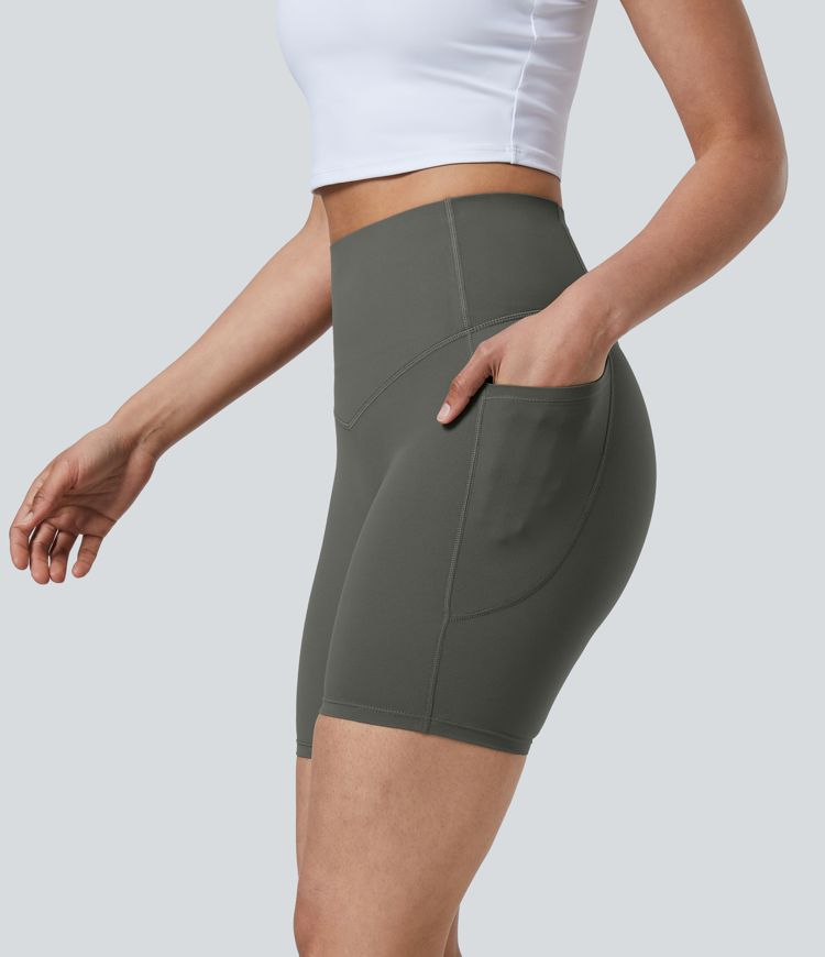 Short cycliste 17,5 cm d'entraînement gainant taille haute avec poches Halara UltraSculpt™