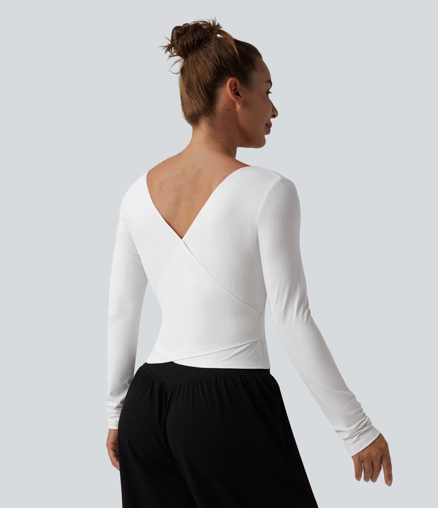 Yoga-Top mit Rippstrick mit V-Ausschnitt und langen Ärmeln