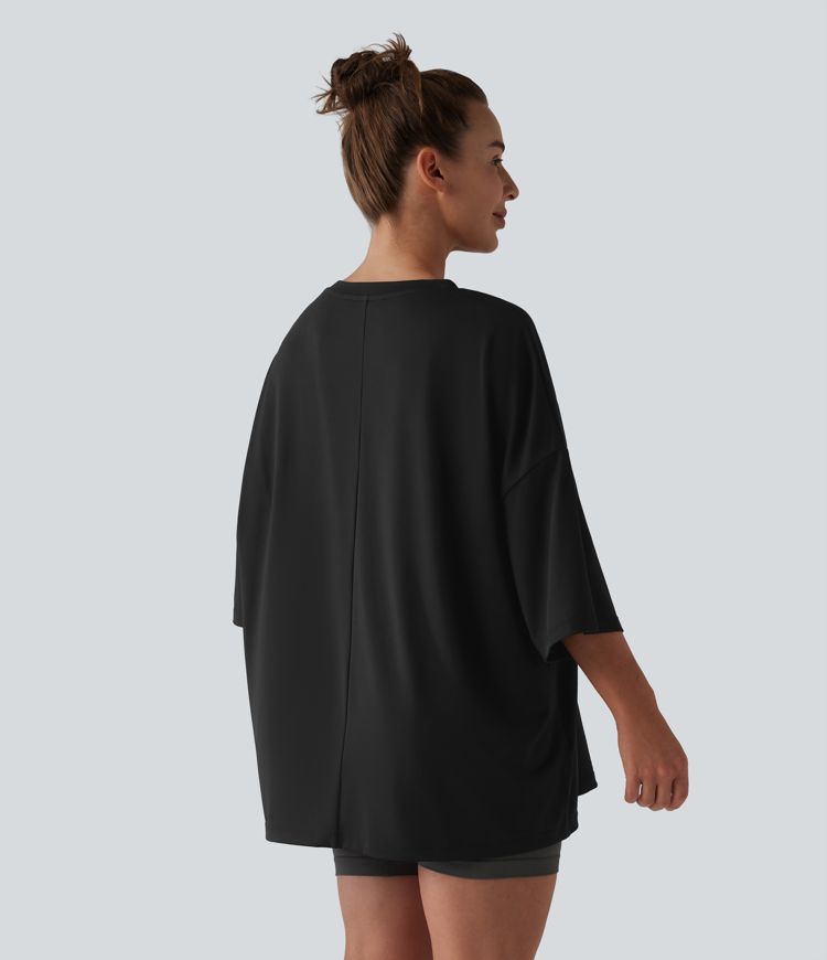 Round Neck Casual T-Shirt with Pocket