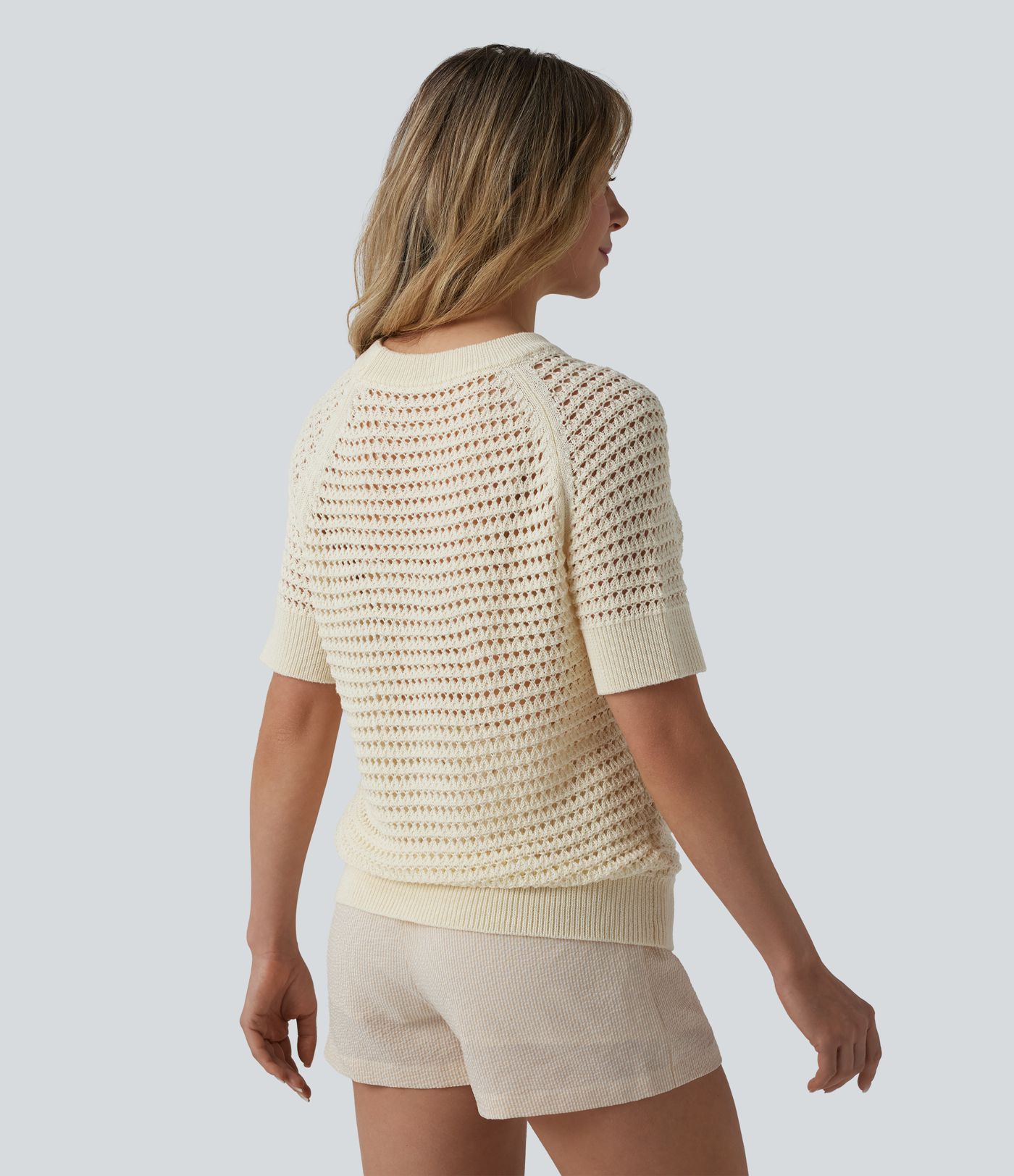 Kurzarm-Pullover mit Rundhalsausschnitt