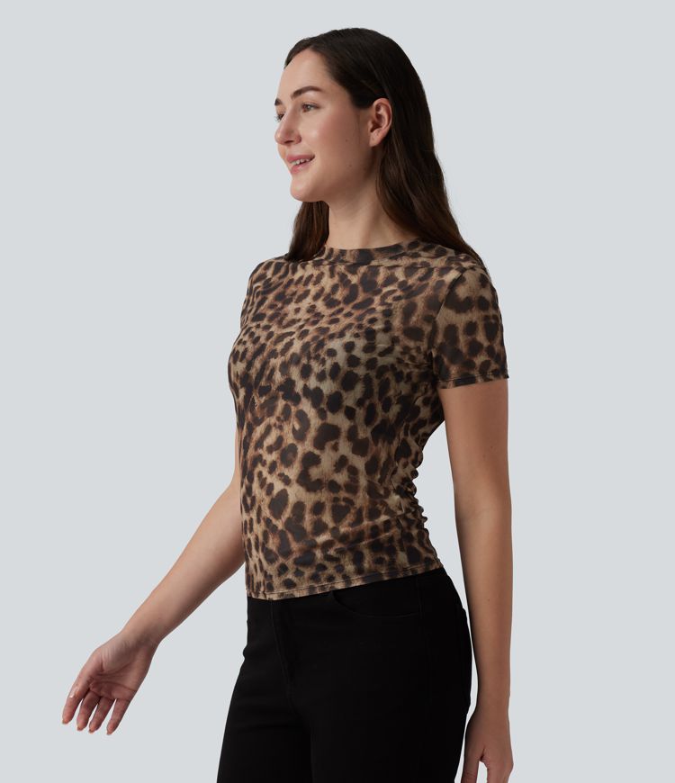 Round Neck Short Sleeve Leopard Print Casual T-Shirt