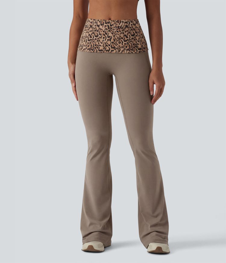 Halara UltraSculpt™ leggings de yoga bootcut de talle medio con estampado de leopardo, cintura plegable y bolsillos