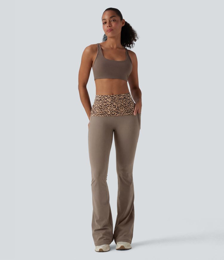 Halara UltraSculpt™ leggings de yoga bootcut de talle medio con estampado de leopardo, cintura plegable y bolsillos