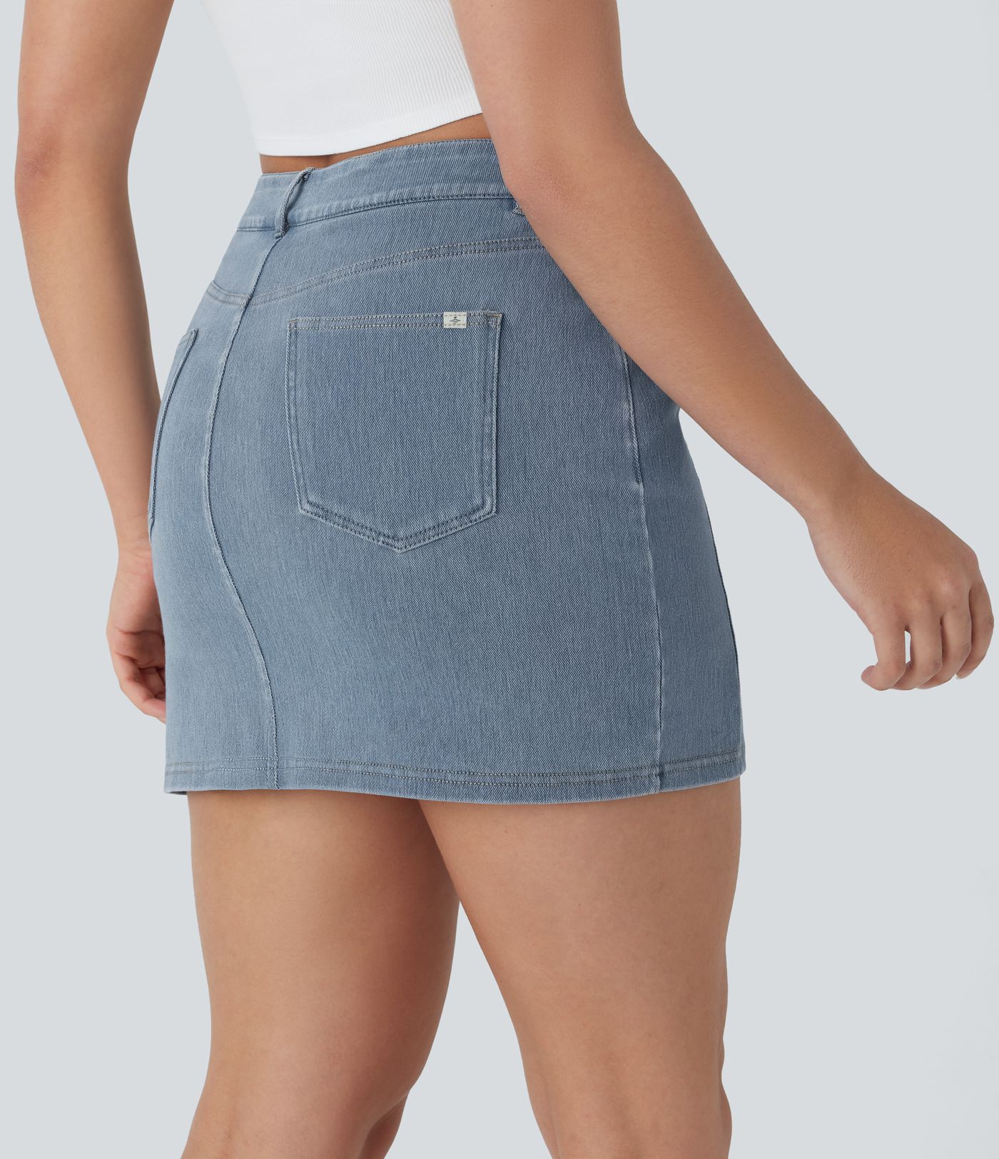 Halara Flex™ Jupe Mini décontractée en Jean Lavé à Taille Haute avec Poches 2-in-1