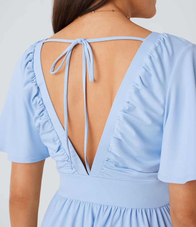 Rückenfreies, kurzärmliges, fließendes Mini-Babydoll-Kleid mit V-Ausschnitt und Bindeband am Rücken