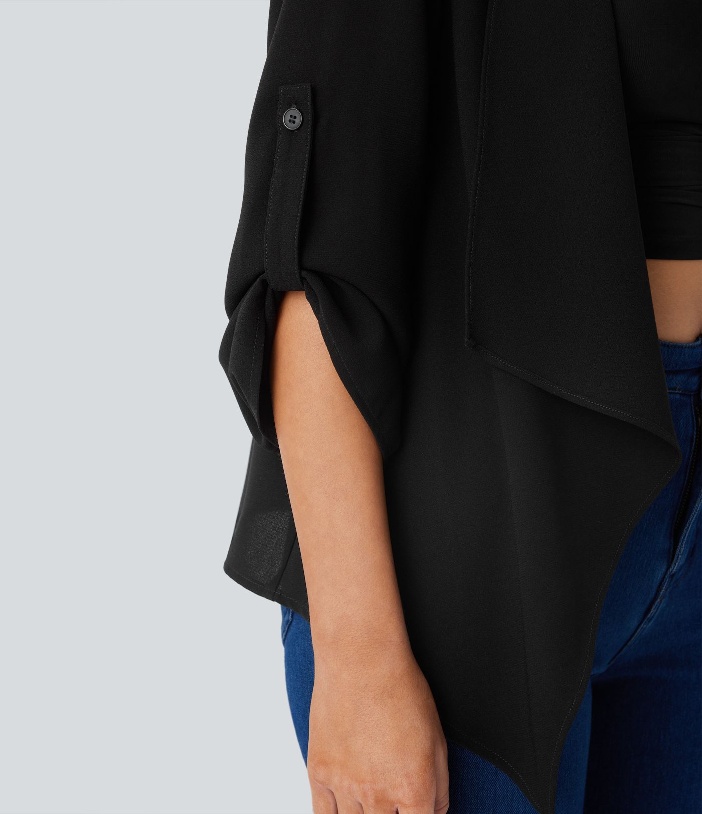 Brīvā laika jaka ar uzritināmu piedurknēm ūdenskrituma stilā