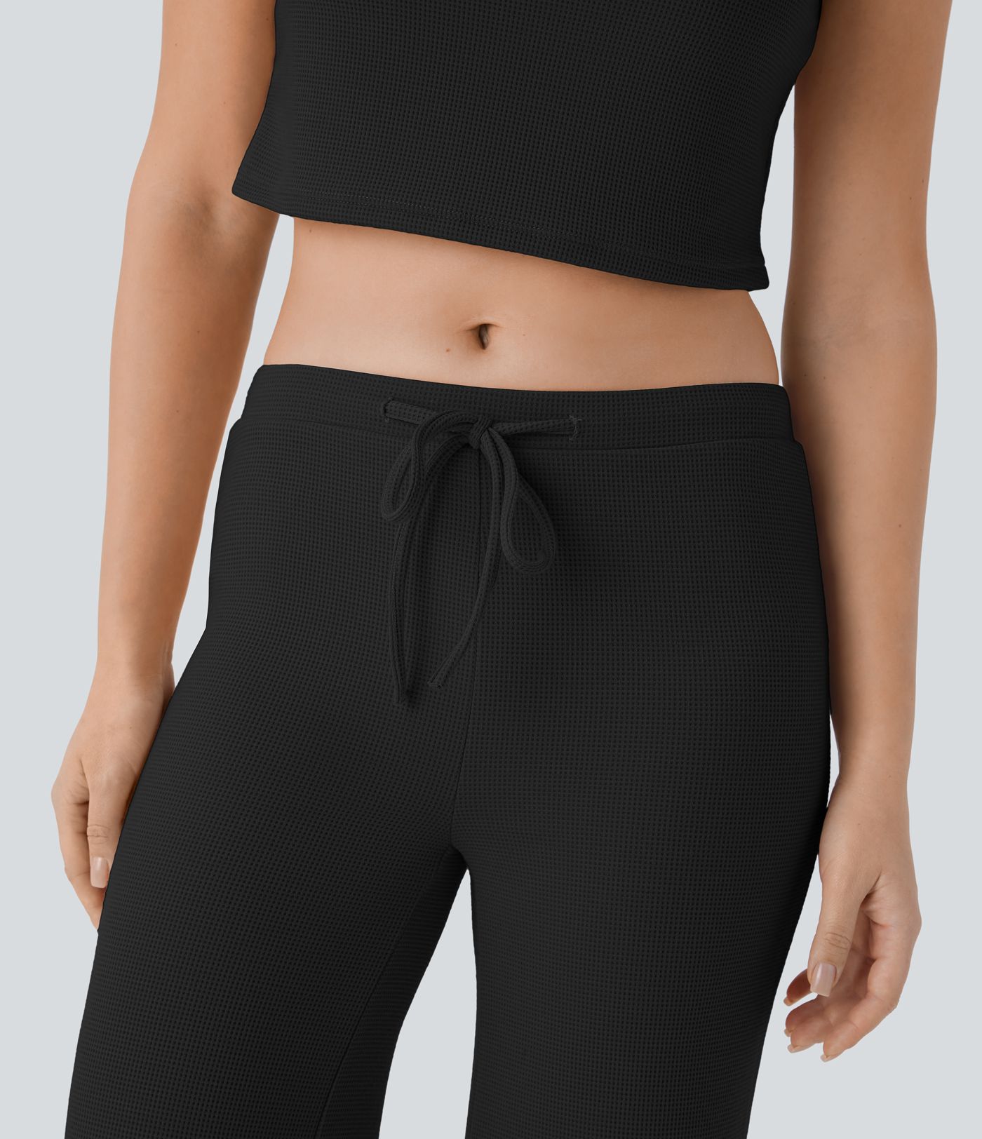 Pantalón descanso tiro medio pierna recta cordón ajuste