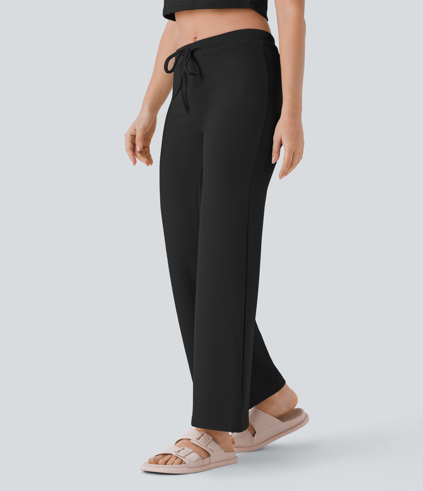 Pantalón descanso tiro medio pierna recta cordón ajuste