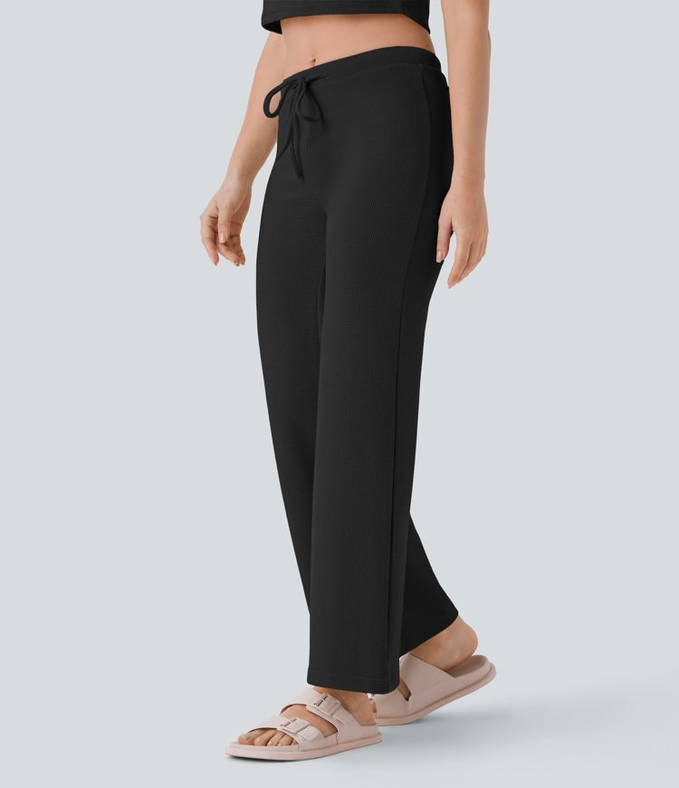 Pantalón descanso tiro medio pierna recta cordón ajuste