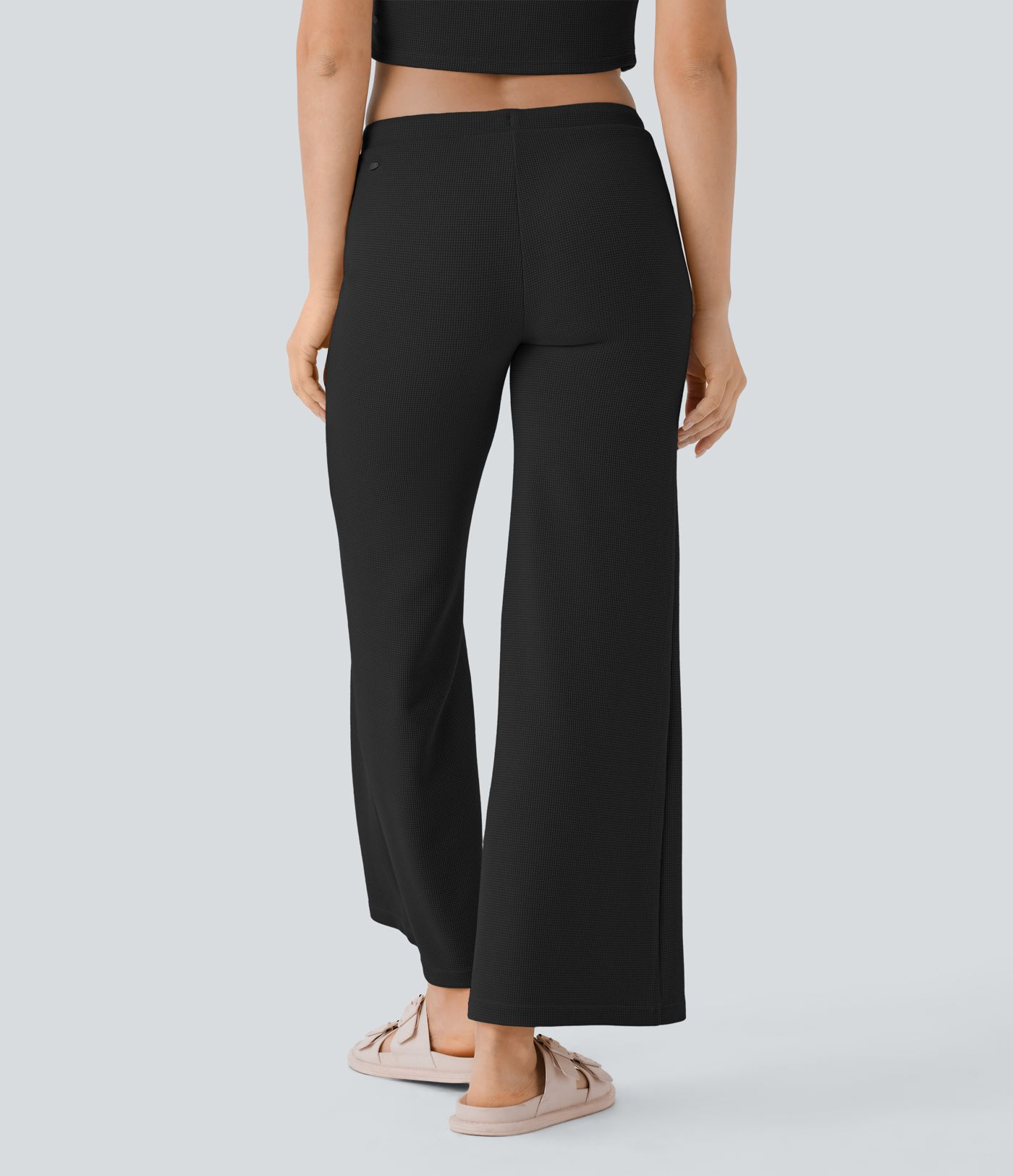 Pantalón descanso tiro medio pierna recta cordón ajuste