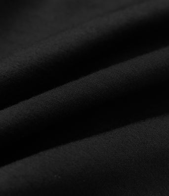 Lässige Bermuda-Shorts aus Sweatstoff mit hohem Bund, Seitentaschen und Kordelzug - 17,8 cm