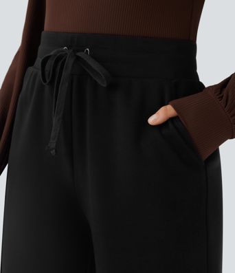 Lässige Bermuda-Shorts aus Sweatstoff mit hohem Bund, Seitentaschen und Kordelzug - 17,8 cm