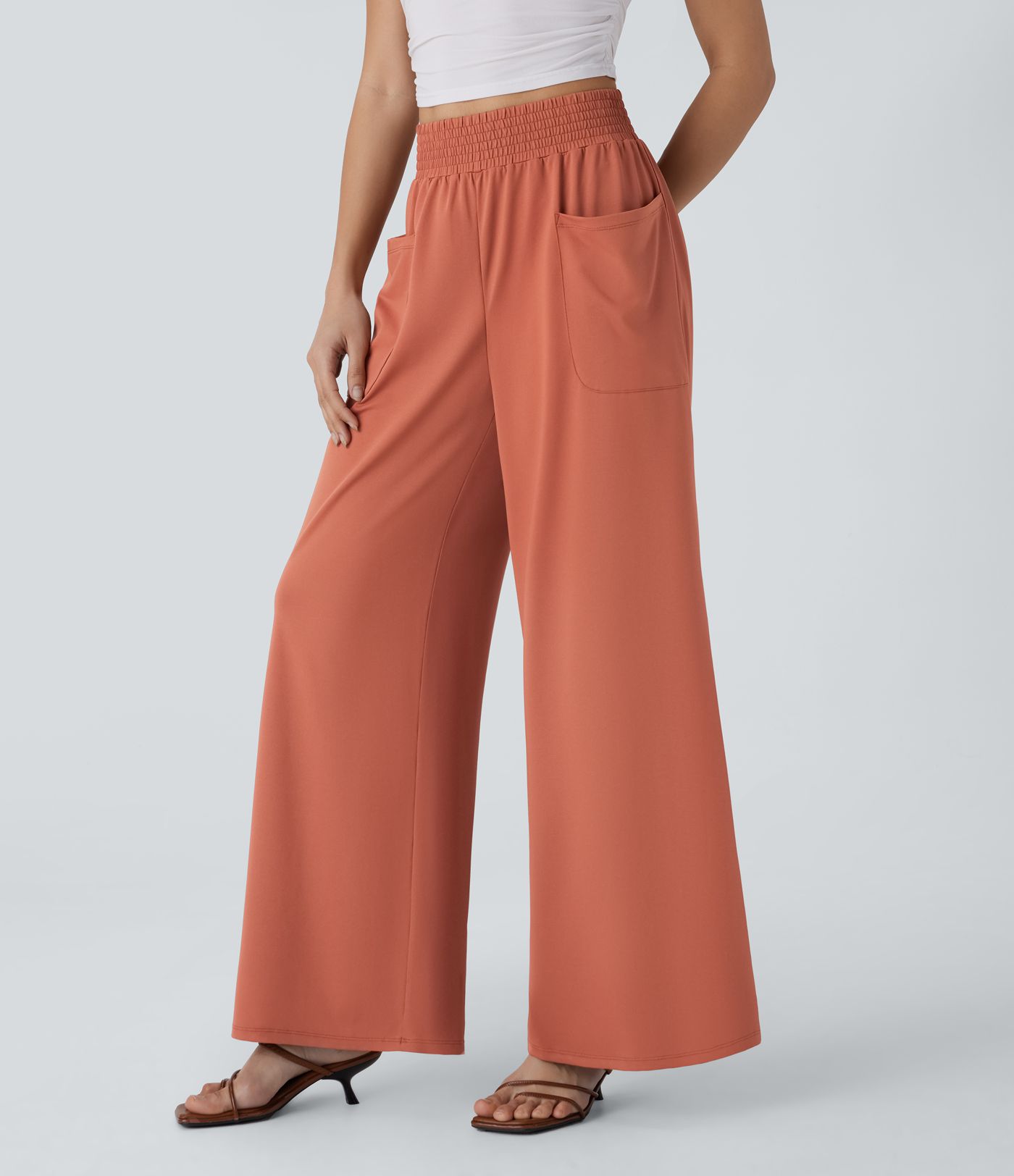 Pantalón pierna ancha bolsillo lateral tiro alto