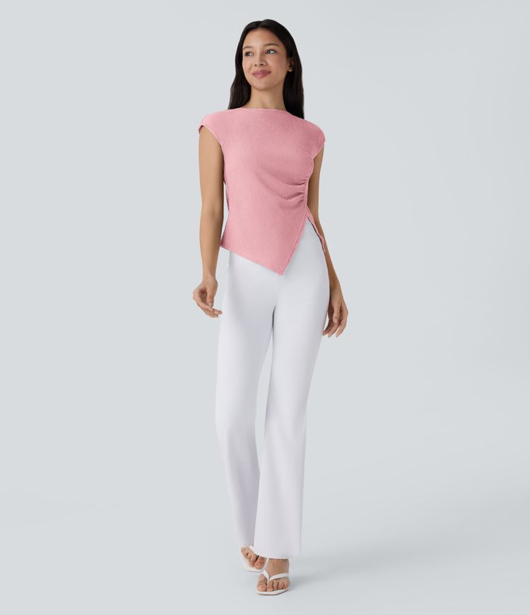 Haut décontracté encolure bateau manches courtes froncé avec fente ourlet asymétrique