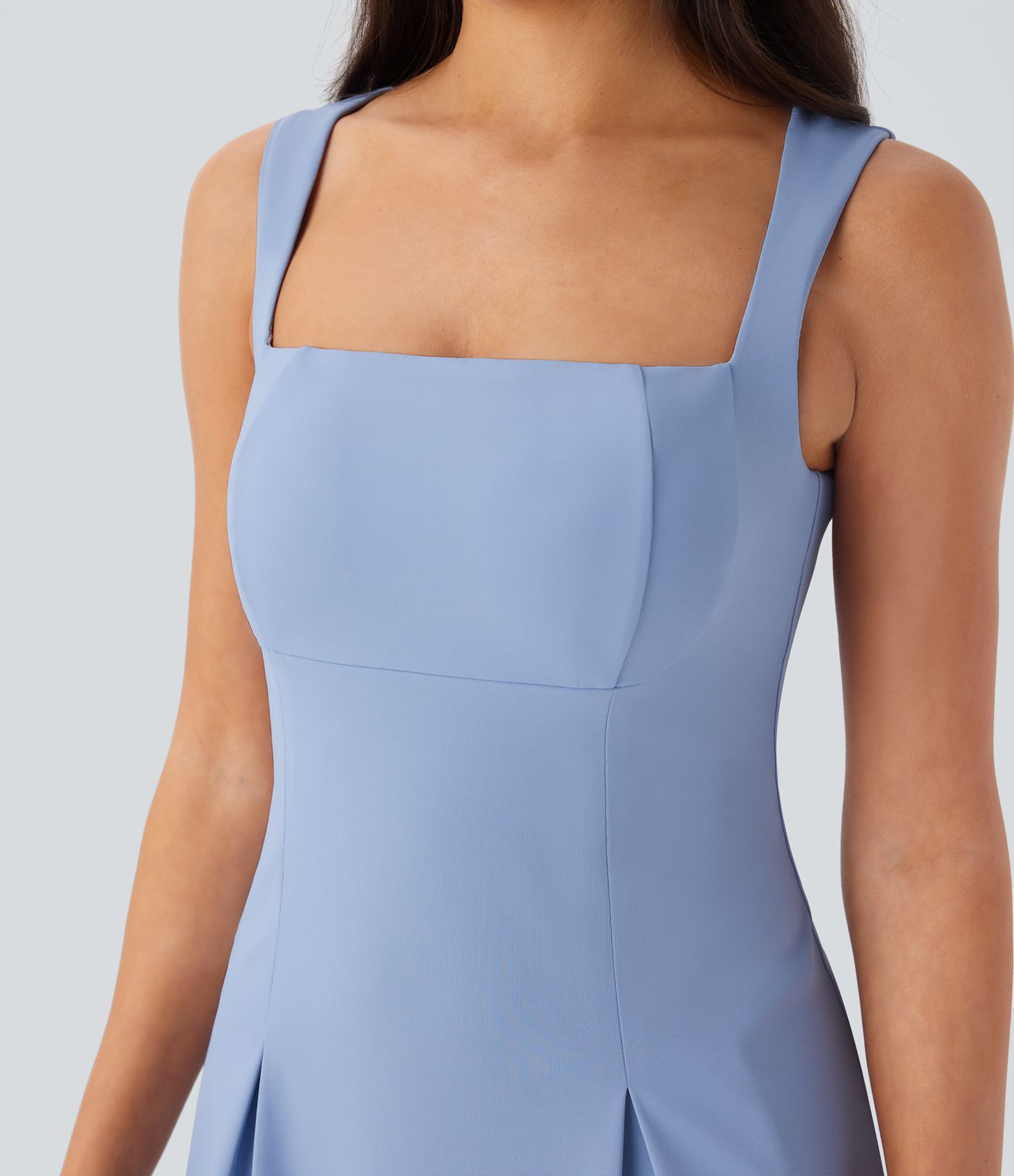 Softlyzero™ QuickDry Robe de padel et loisirs courte sans manches à col carré avec short intégré et poche latérale