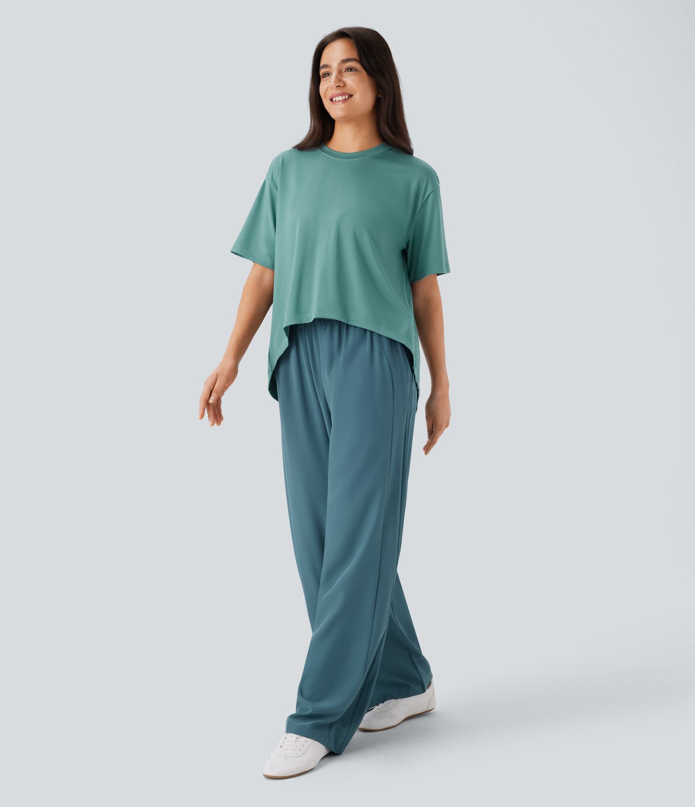 Blusa cuello redondo manga corta dobladillo asimétrico alto bajo