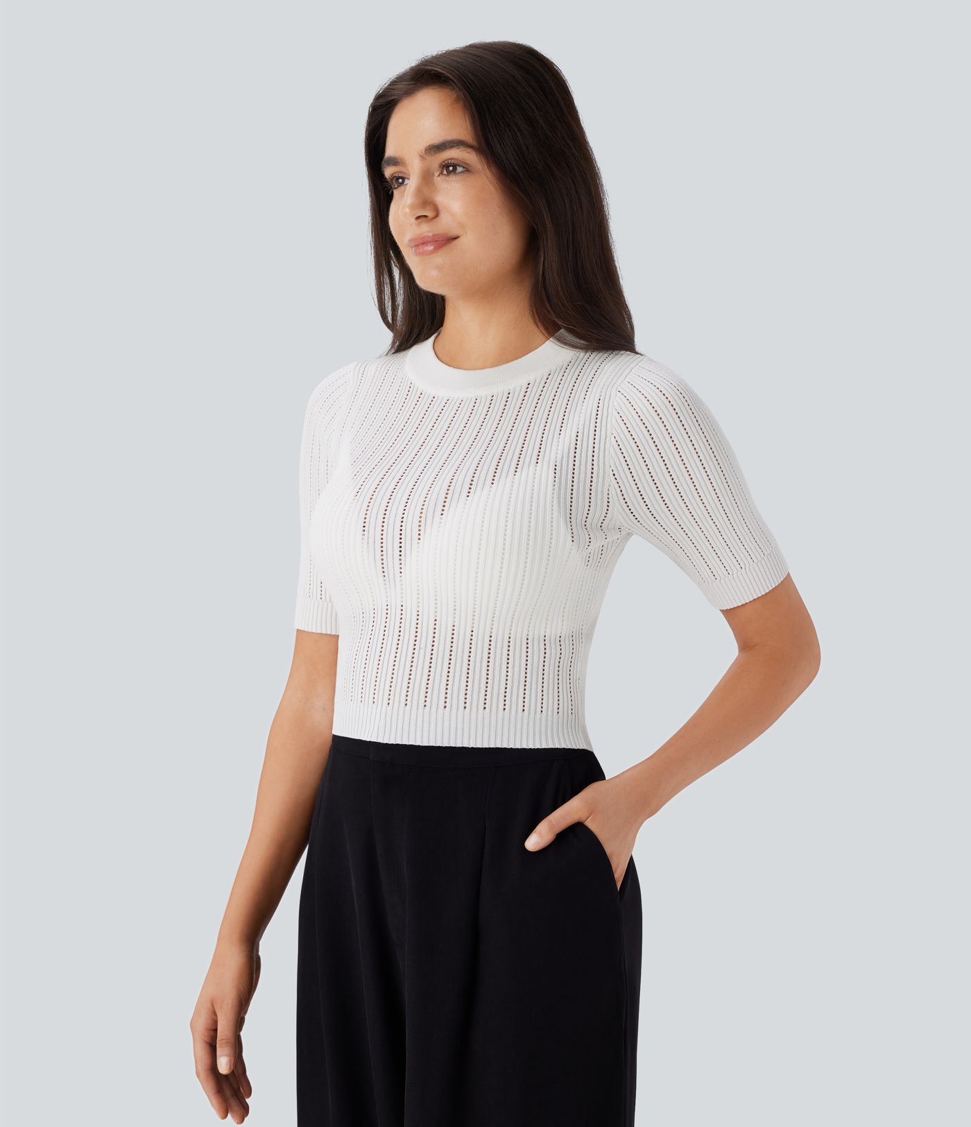 Arbeitspullover mit Rundhalsausschnitt, kurzen Ärmeln und Cut-Outs