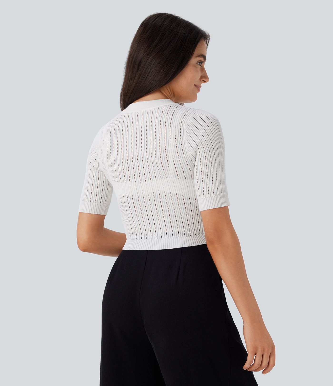 Arbeitspullover mit Rundhalsausschnitt, kurzen Ärmeln und Cut-Outs