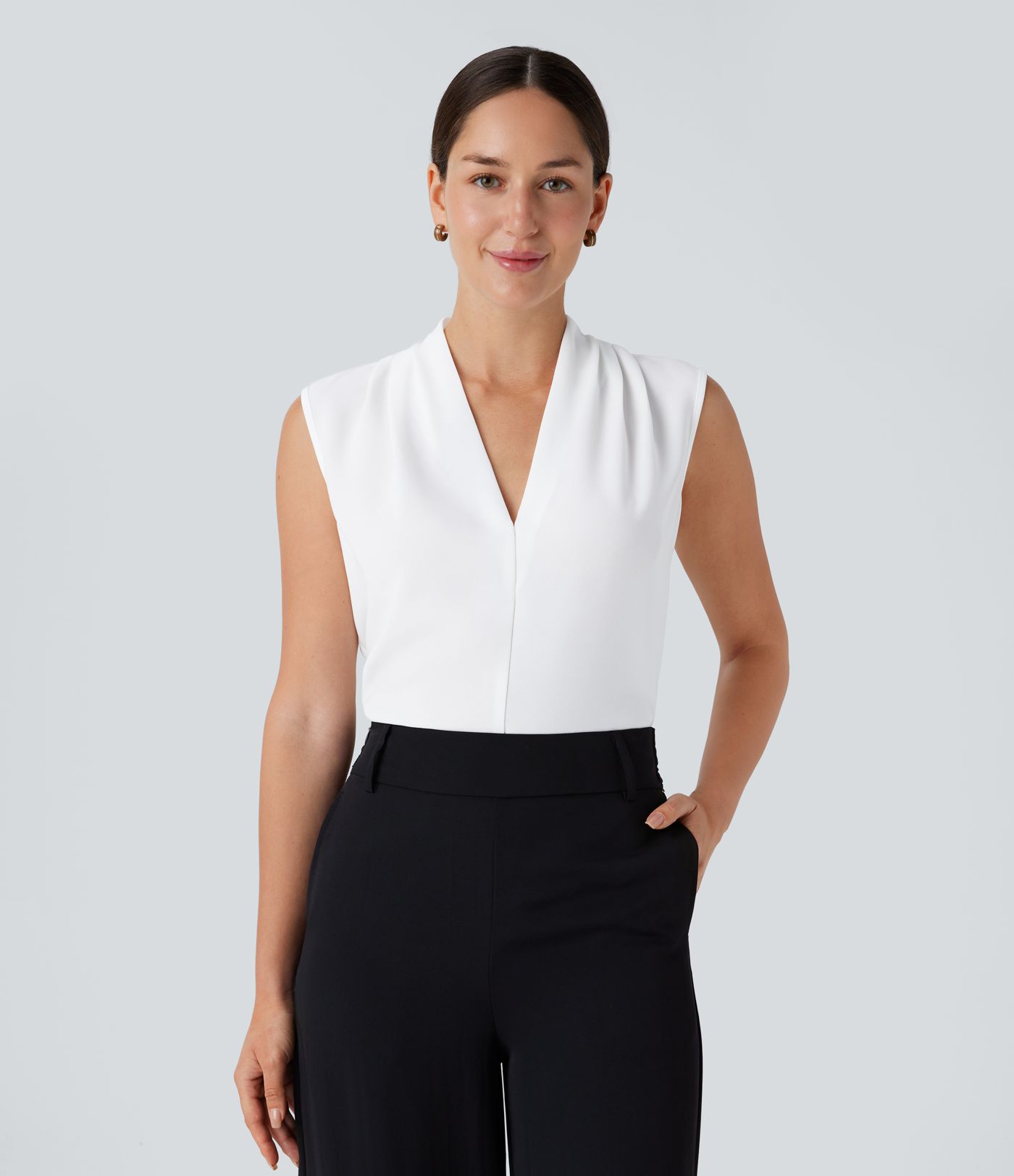 Blouse sans manches col V pour le bureau