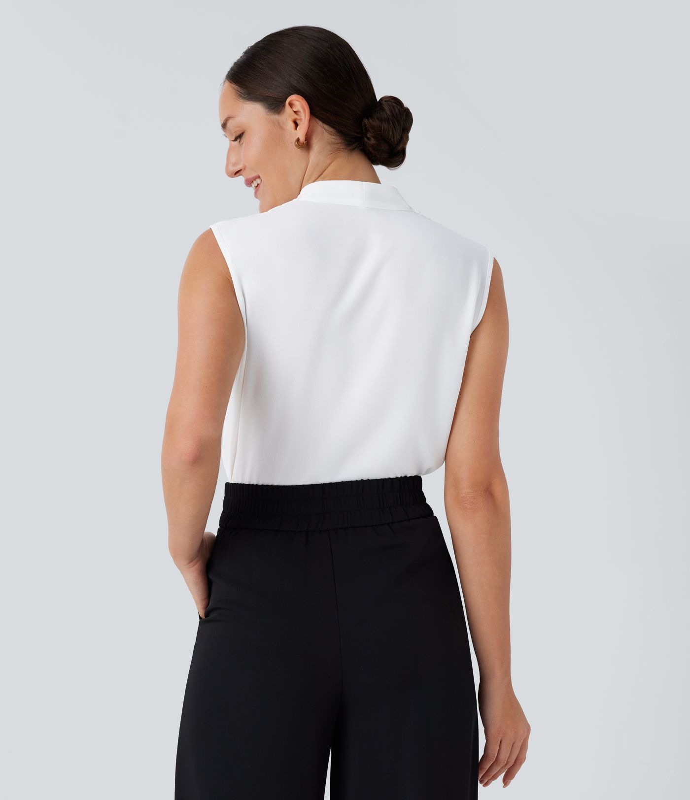 Blouse sans manches col V pour le bureau