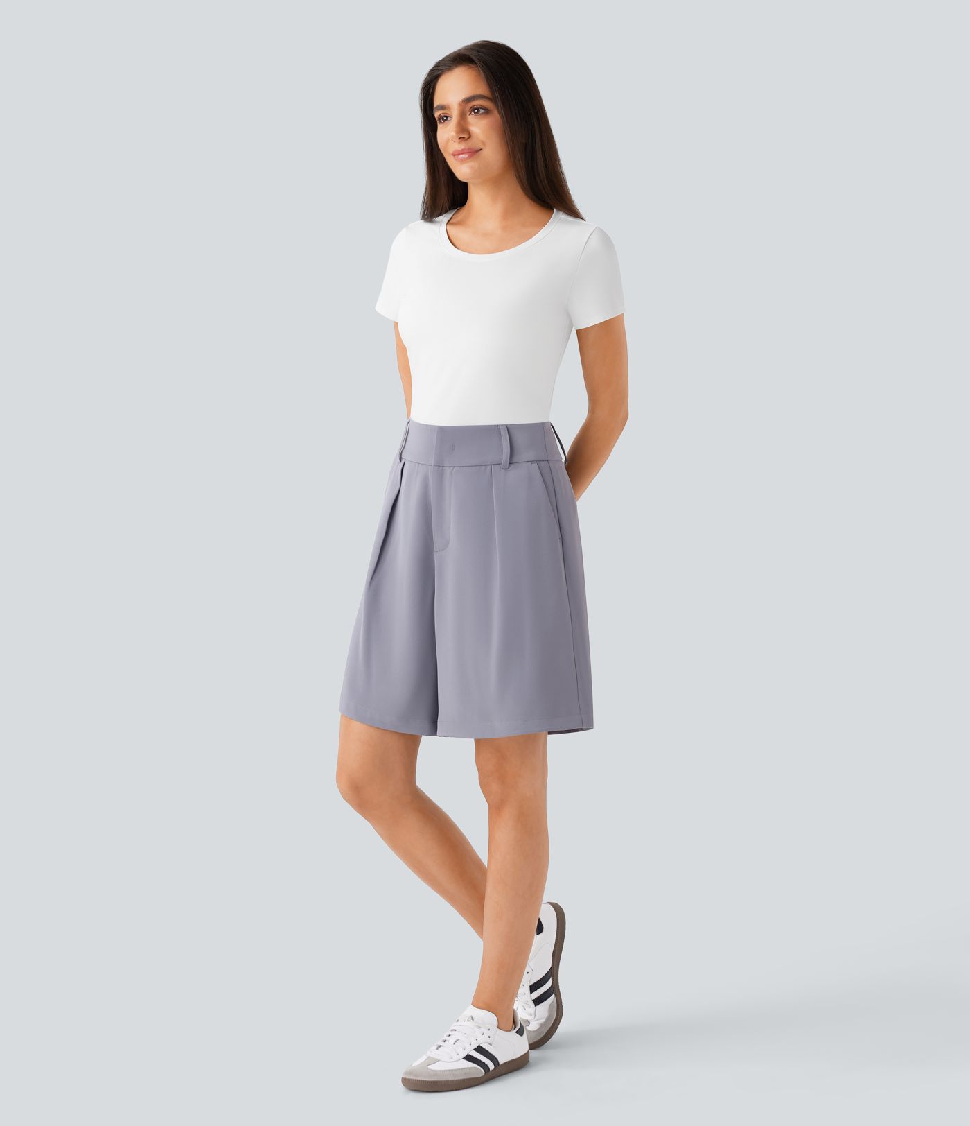 Blusa básica oficina cuello redondo manga corta