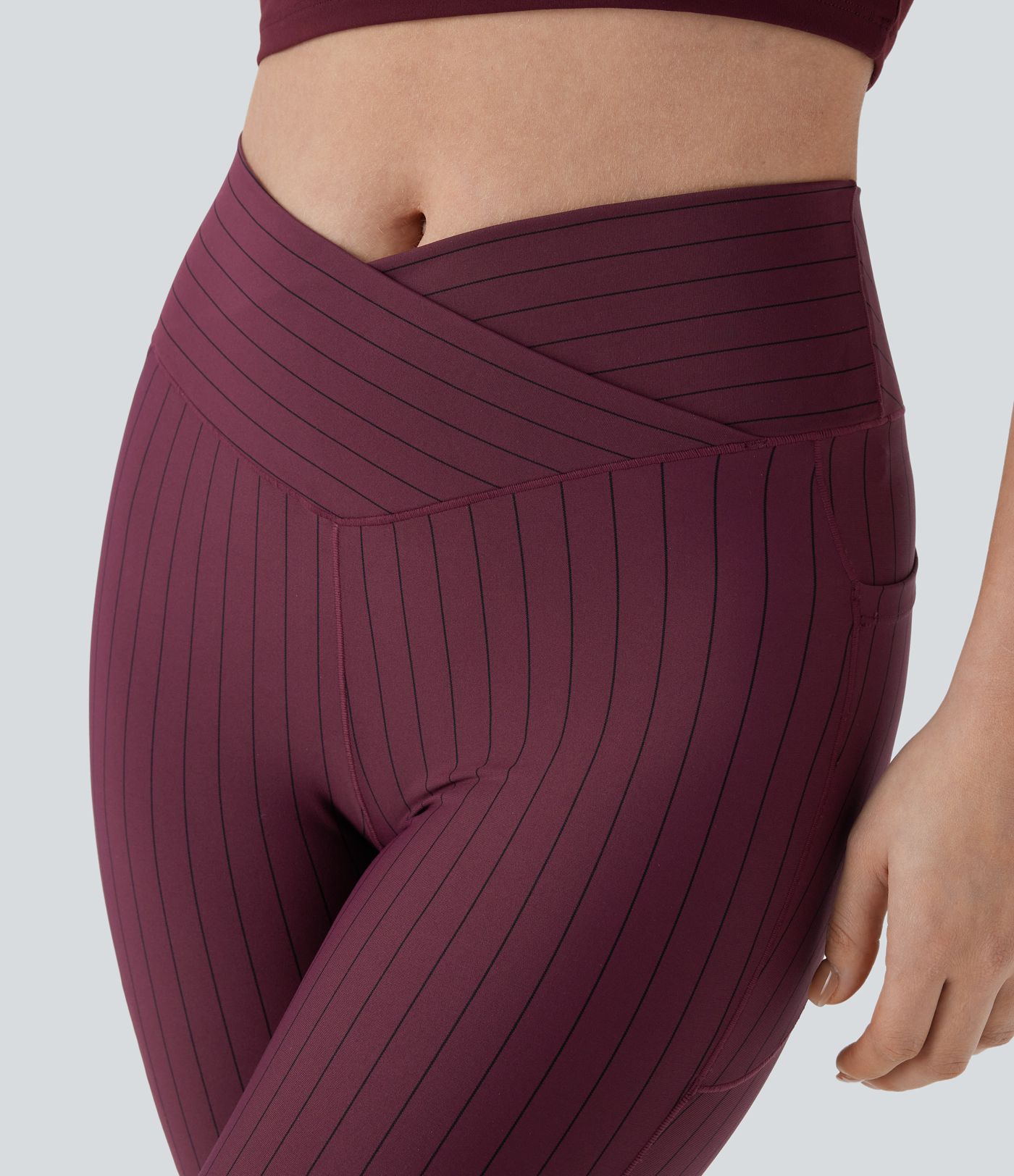 Crossover High Waisted Pocket Stripe 7/8 Cool Touch Yoga Leggings