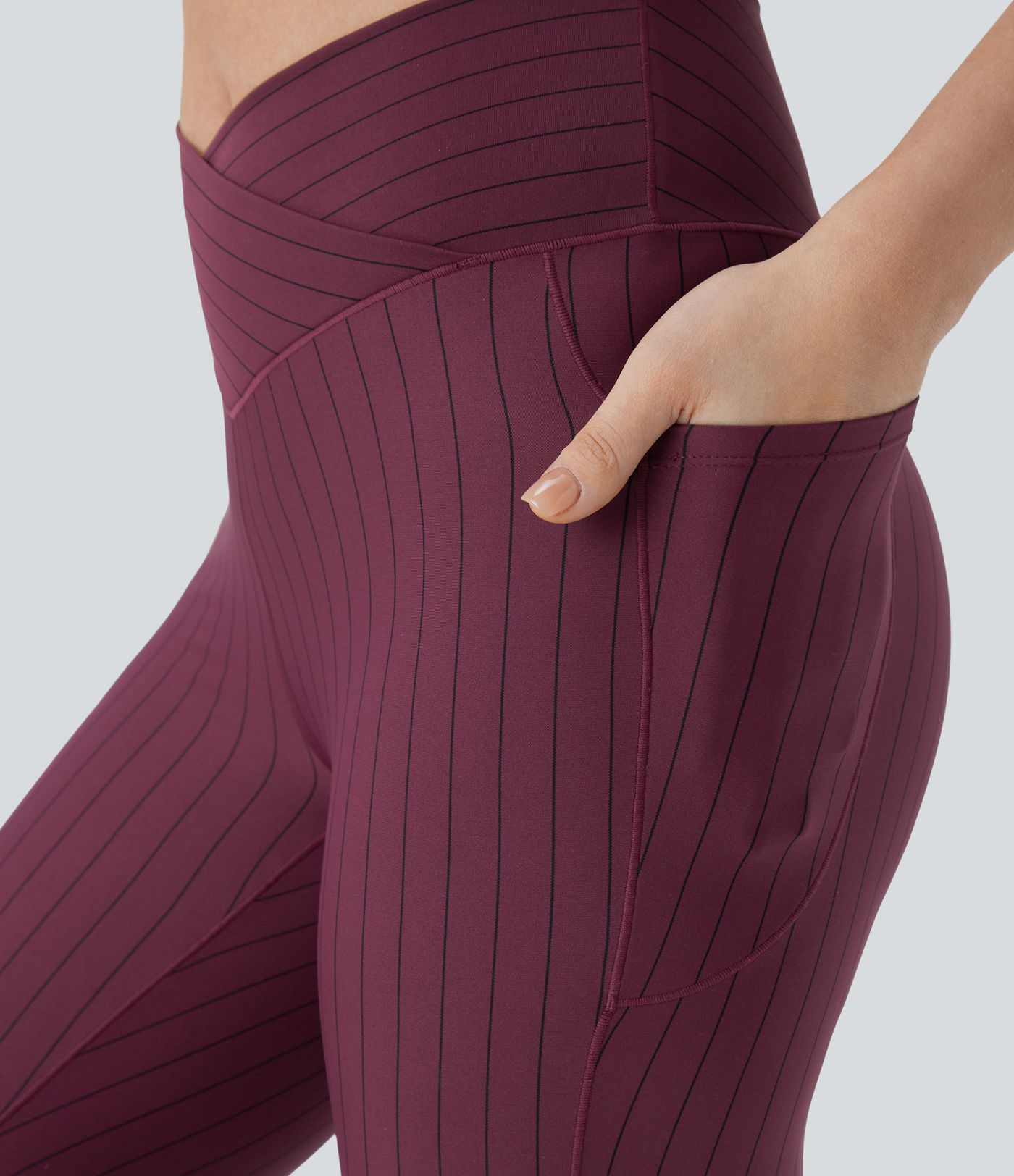 Crossover High Waisted Pocket Stripe 7/8 Cool Touch Yoga Leggings