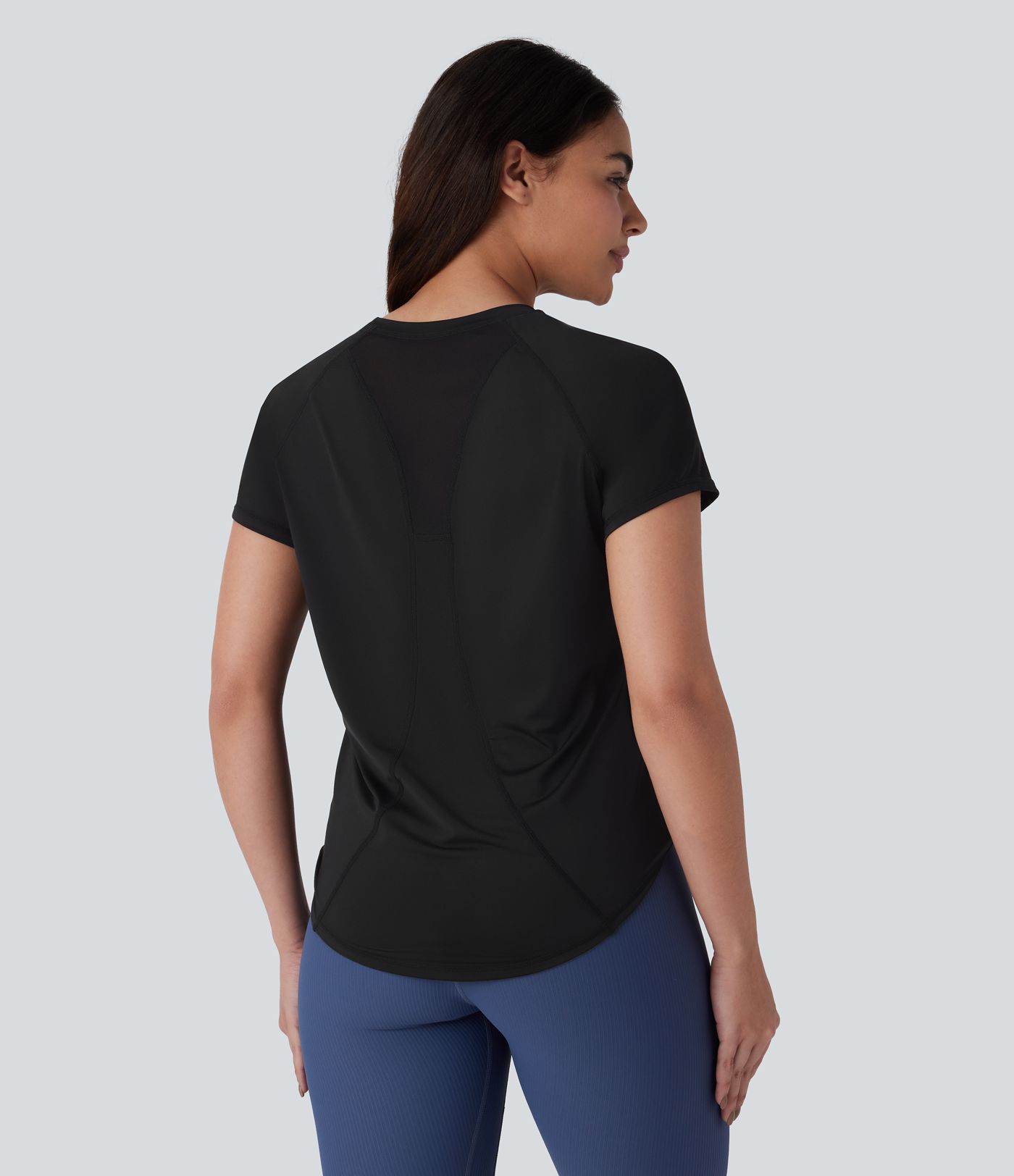 Kurzärmliges Yoga-Sport-Top mit Rundhalsausschnitt, kontrastierendem Netzstoff und abgerundetem Saum