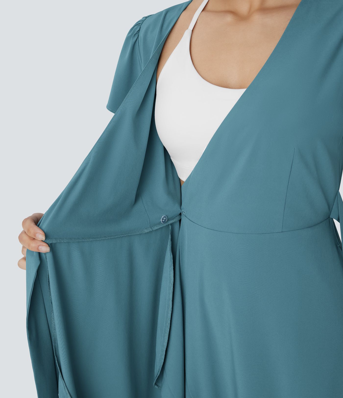 Breezeful™ - Fließendes Freizeit-Midikleid mit V-ausschnitt, Seitentaschen, kurzen Ärmeln, Bindeband, Wickeldesign und Rüschen - schnelltrocknend