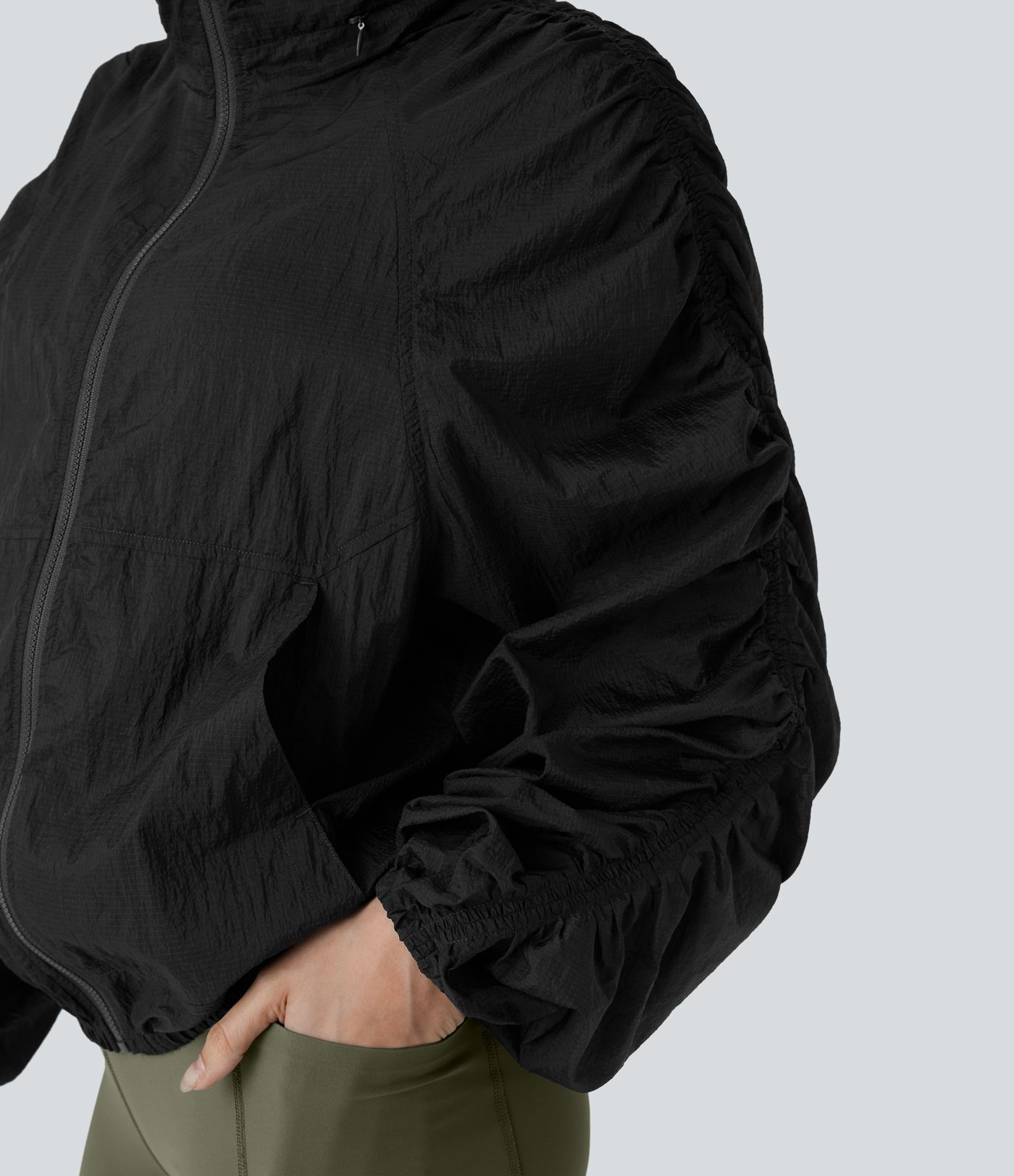 Water Repellent Lightweight Stowable Hood Ruched Sleeve Pocket Hiking Packable Jacket