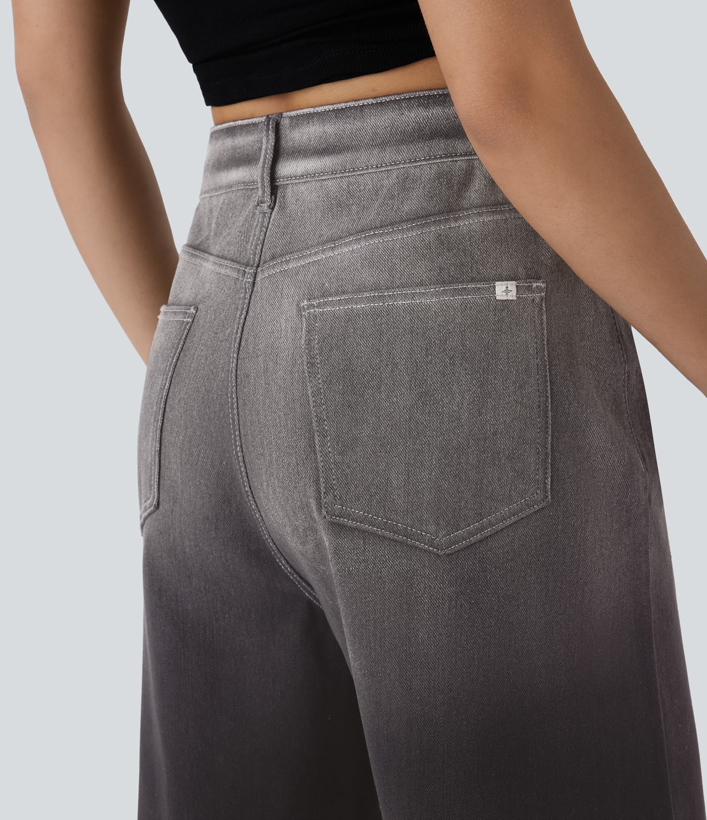 Halara Flex™ High Waisted Zipper Pockets Gradient Denim Casual Bermuda Shorts 7''