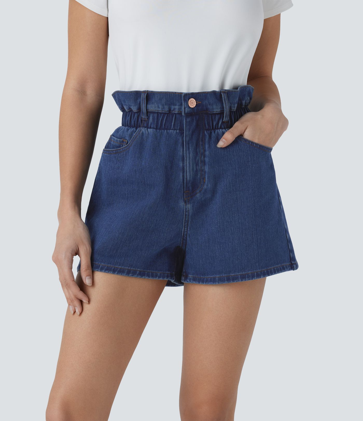 Halara Flex™ Short décontracté en denim tricoté extensible, super taille haute style paperbag, délavé avec poches multiples