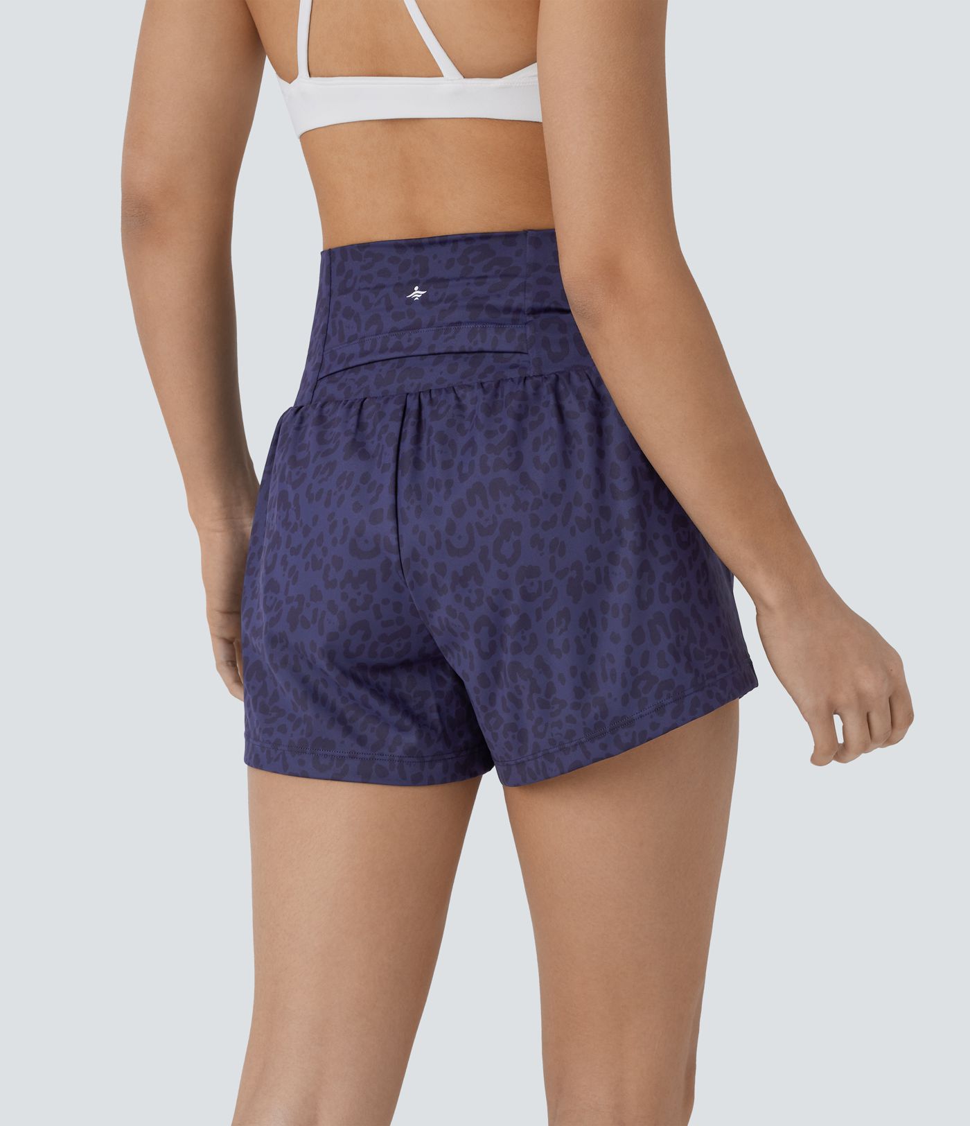 Super High Waisted Back Pocket & Side Hidden Pocket 2-in-1 Leopard Print Yoga Shorts