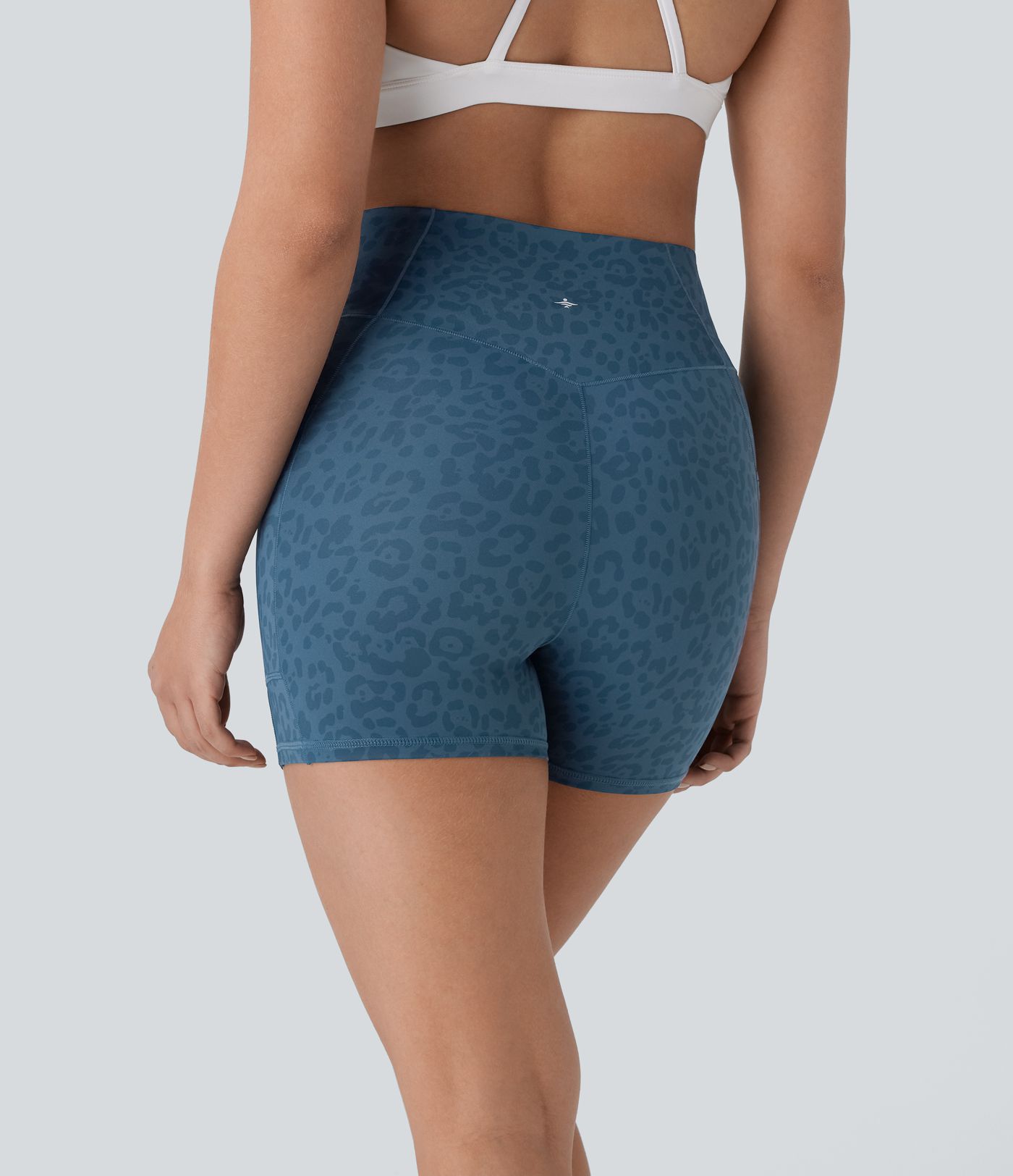 Crossover-Yoga-Shorts mit hohem Bund, Seitentaschen und Leopardenmuster - 10,16 cm