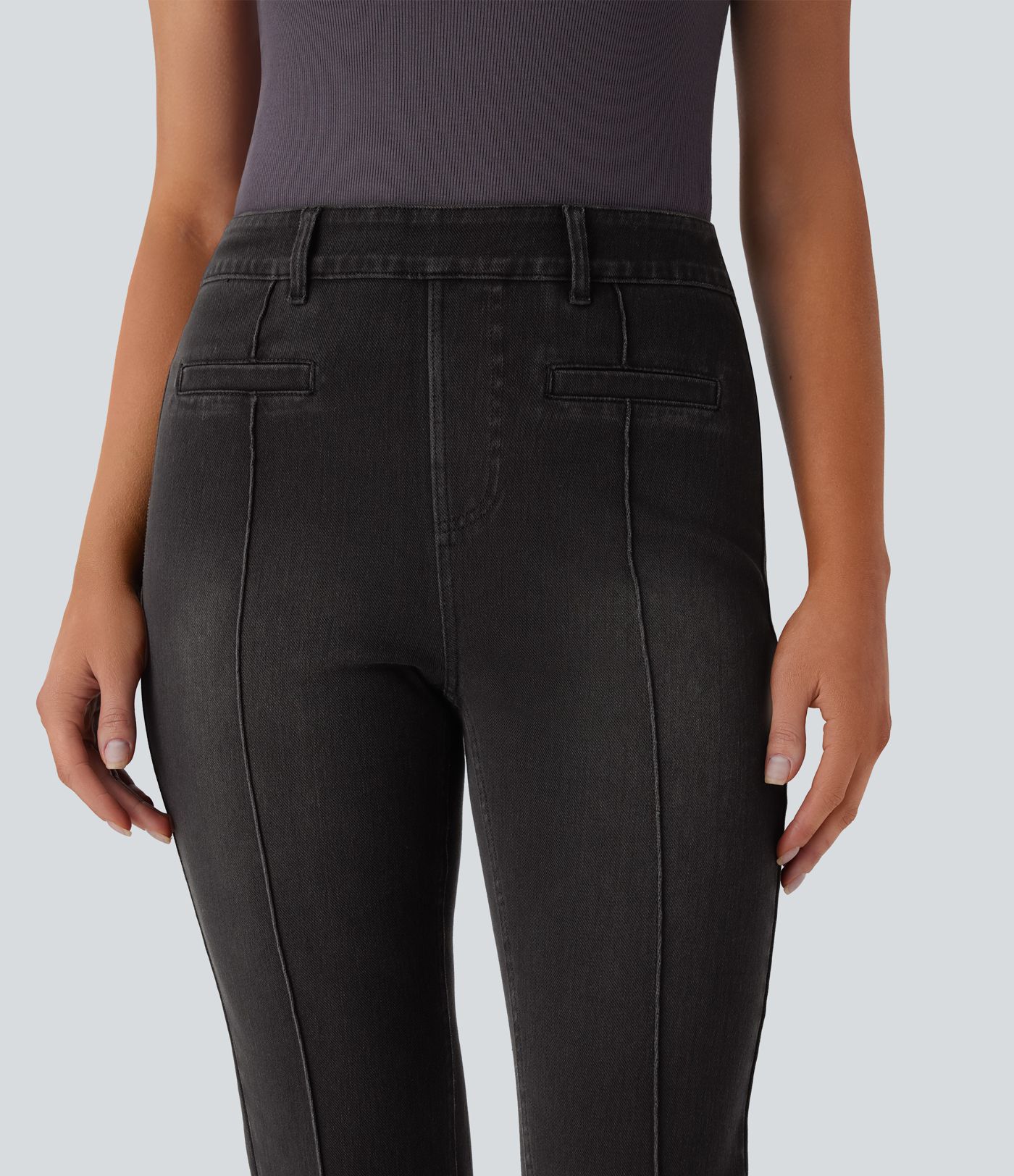 Halara Flex™ - Lässige, verwaschene Jeans aus elastischem Strick-Denim mit hohem Bund und Gesäßtaschen