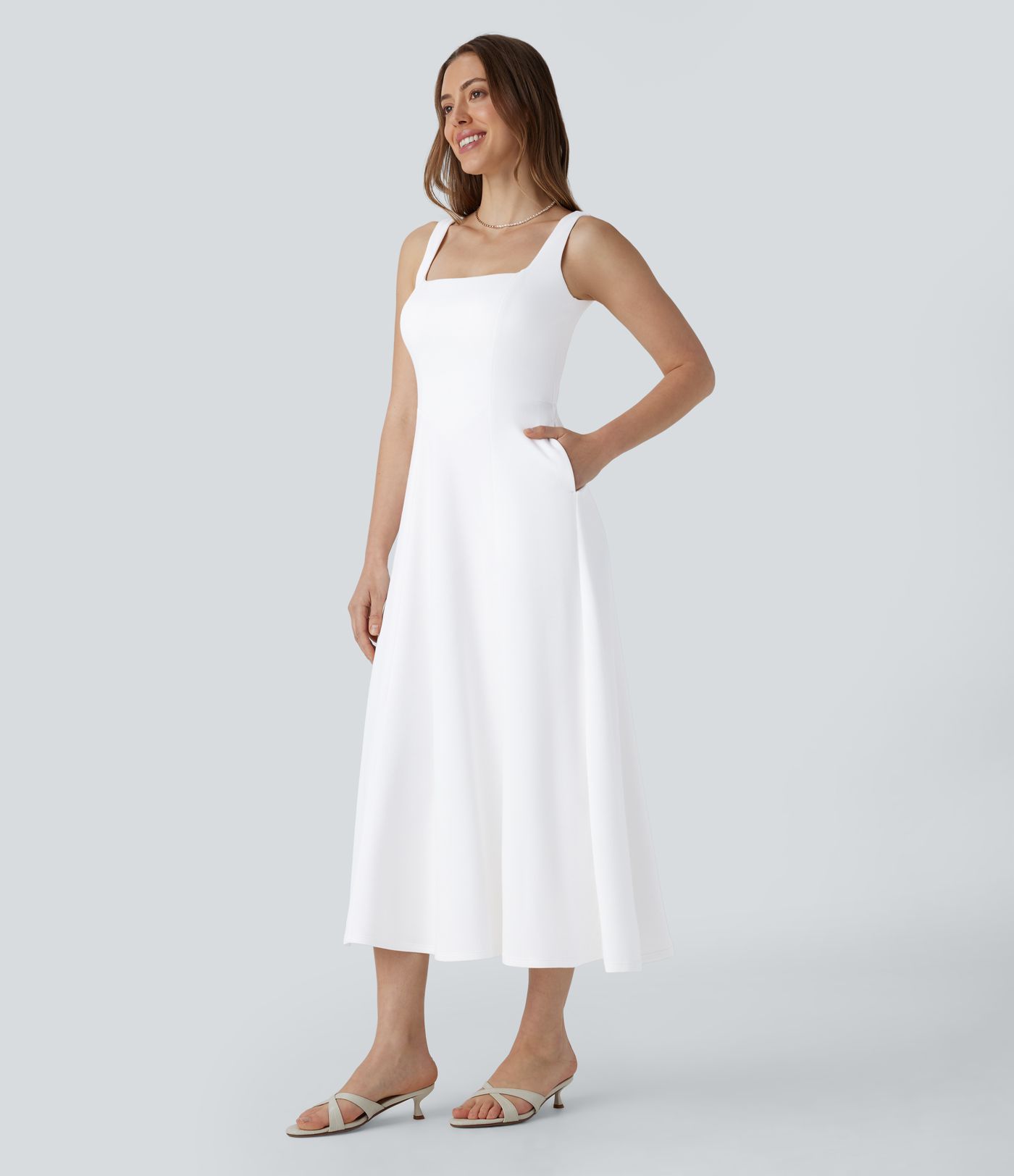 Rückenfreies Maxikleid mit eckigem Ausschnitt und Seitentaschen für Brautjungfern und Hochzeitsgäste 