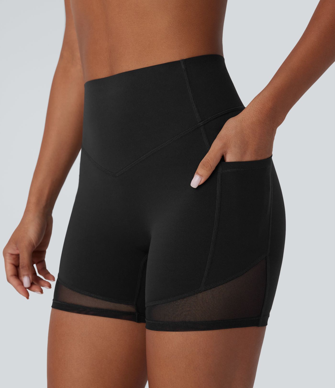 Short cycliste 12,5 cm d'entraînement gainant taille haute avec empiècements résille contrastés et poches Halara UltraSculpt™