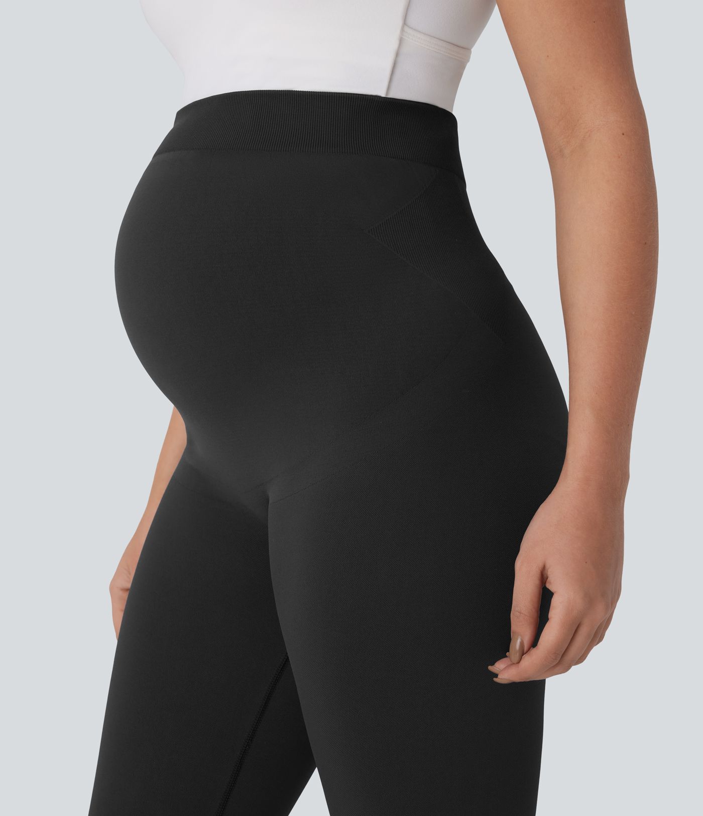 OneForm Seamless Flow Super High Waisted 7/8 Yoga Maternity Leggings