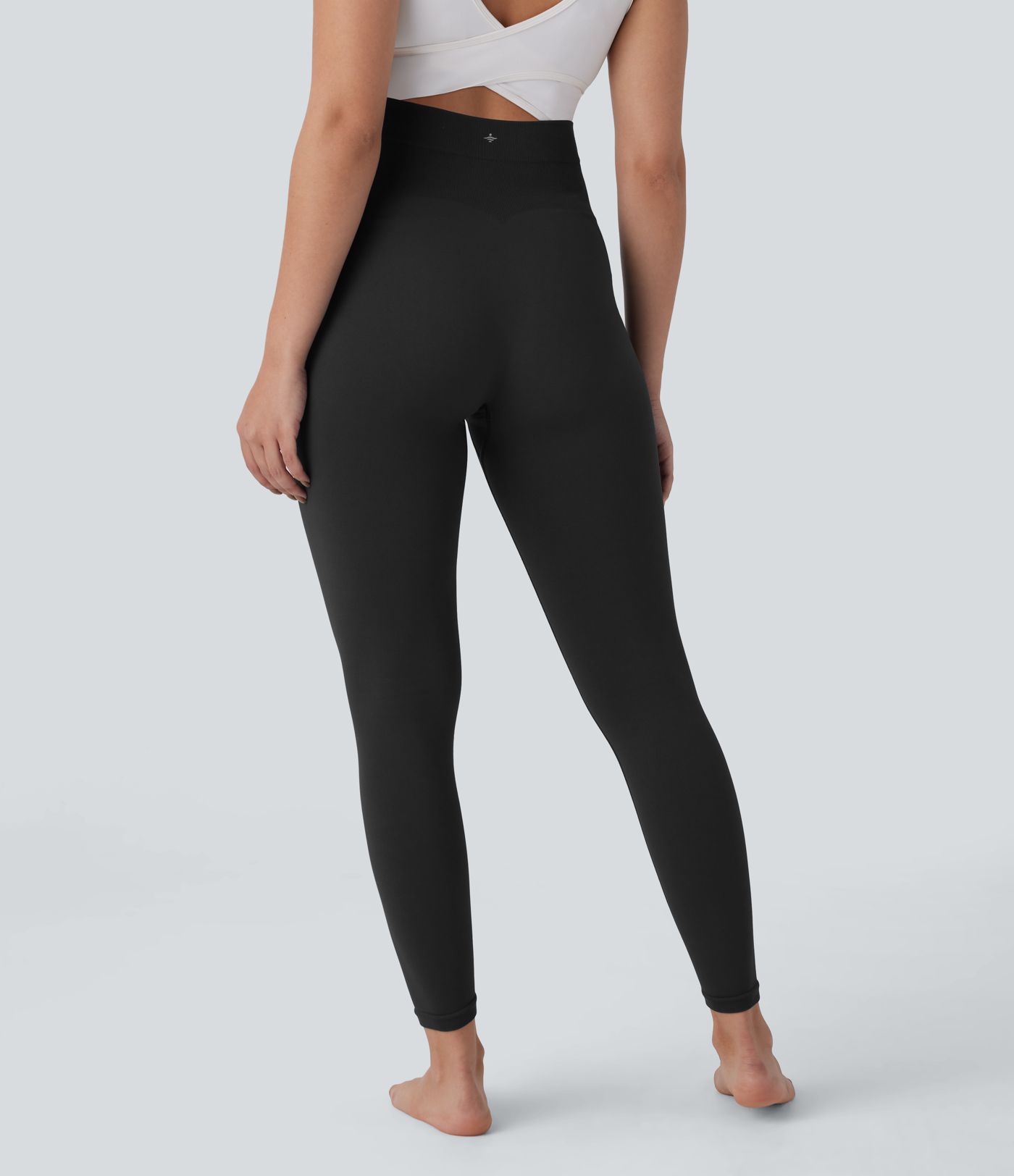 OneForm Seamless Flow Super High Waisted 7/8 Yoga Maternity Leggings