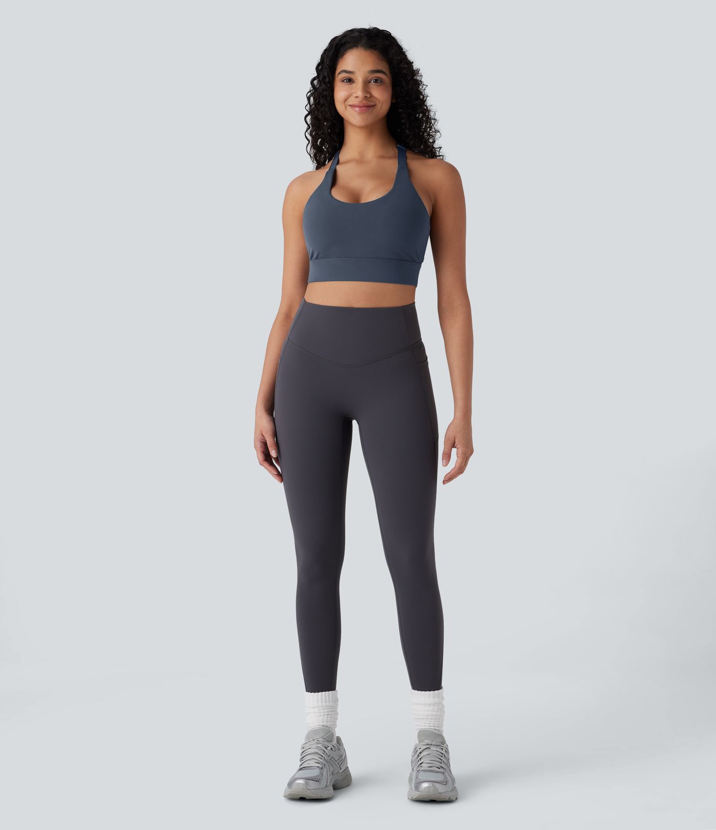 Halara UltraSculpt™ Niedrig-Stütz-BH mit U-Ausschnitt und verstellbarem Haken für Yoga und Sport