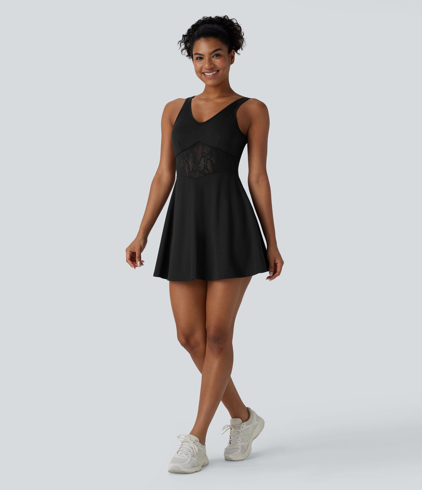 Mini Vestido Softlyzero™ Airy yoga activo cuello V sin espalda encaje contrastante 2 en 1 tacto fresco - UPF 50+