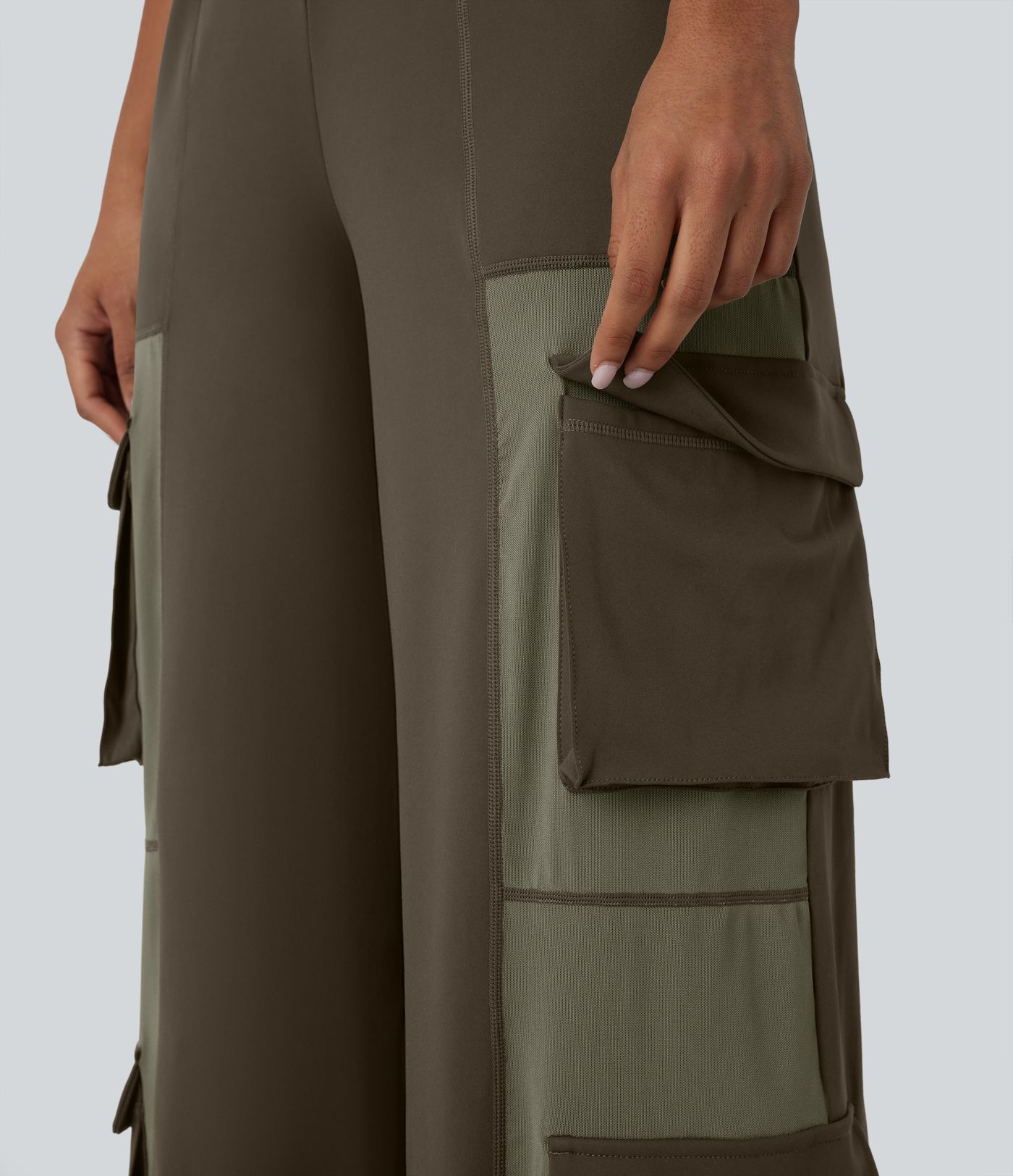 DayStretch - Yoga-Cargo-Hose mit hohem Bund, Seitentaschen und Patchwork-Details