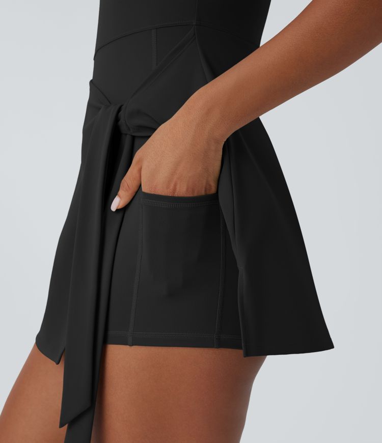 Vestido Activo Micro Mini Pickleball Sin Mangas con Lazo Envolvente Frontal de 2 en 1 con Bolsillo