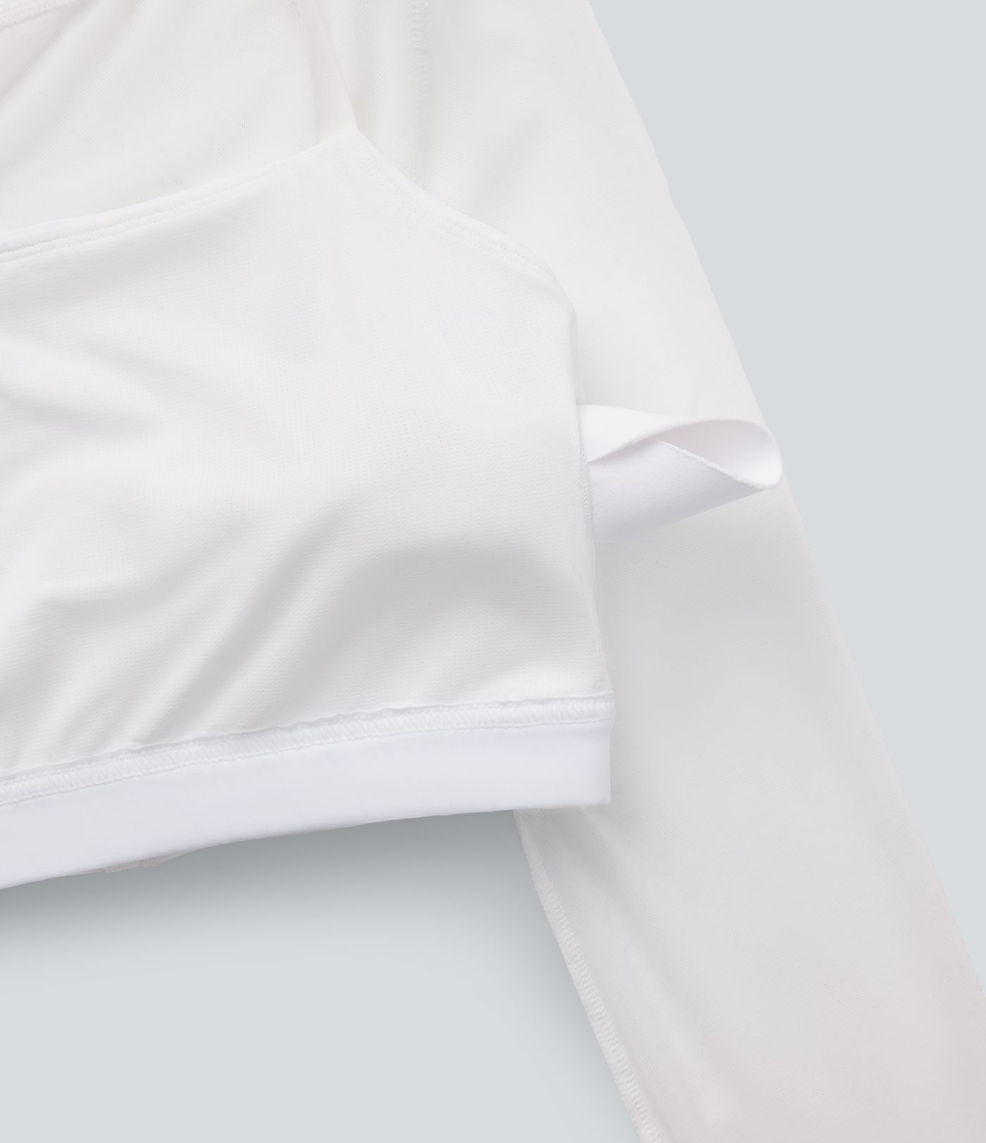 Halter Long Sleeve Thumb Hole Contrast Mesh 2-in-1 Cropped Yoga Sports Top