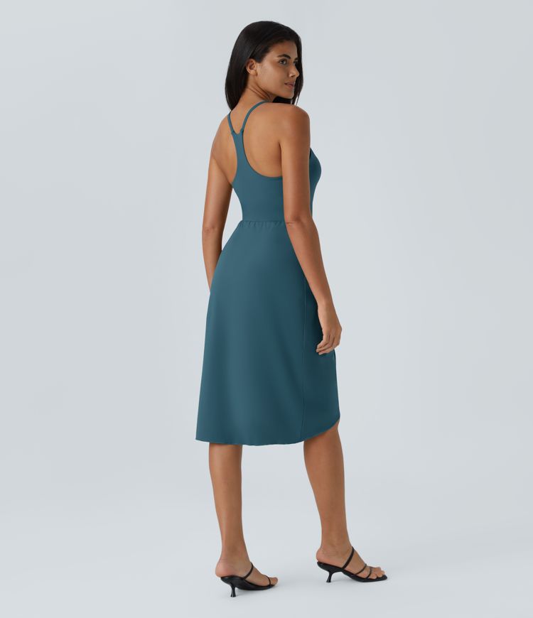 Lässiges Midikleid mit Racerback-Split, asymmetrischem Saum und Rüschen