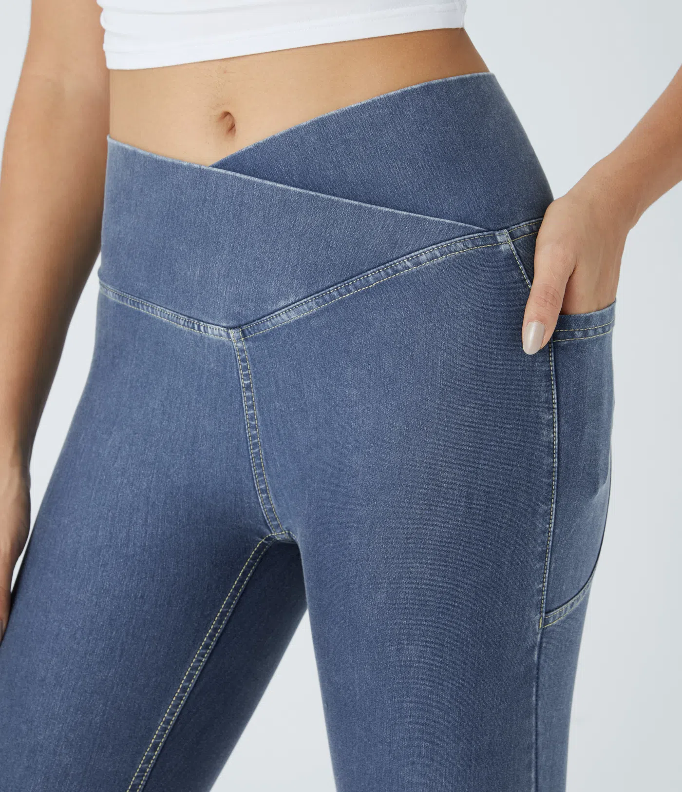 HalaraMagic™ Crossover Side-Pocket Washed Stretch Knit Denim Casual 7,8 Length Leggings